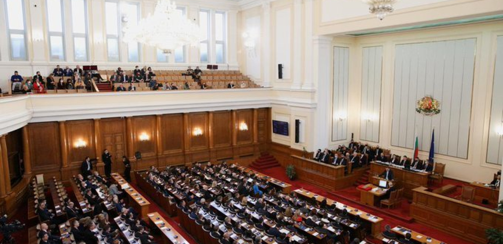 Βουλγαρία: Δεκαέξι βουλευτές χάνουν τις έδρες τους - Μπαίνει στη Βουλή το αντισυστημικό κόμμα "Μεγαλείο"