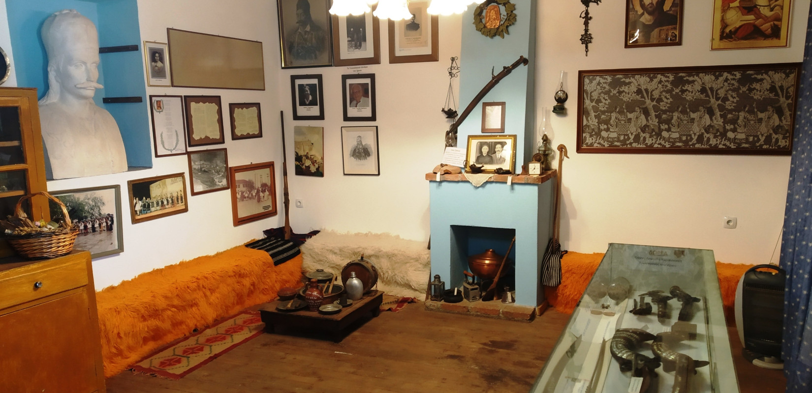 Το ασημένιο προσωπικό φυλακτό του Γεωργίου Καραϊσκάκη στο Ιστορικό-Λαογραφικό Μουσείο Μαυρομματίου