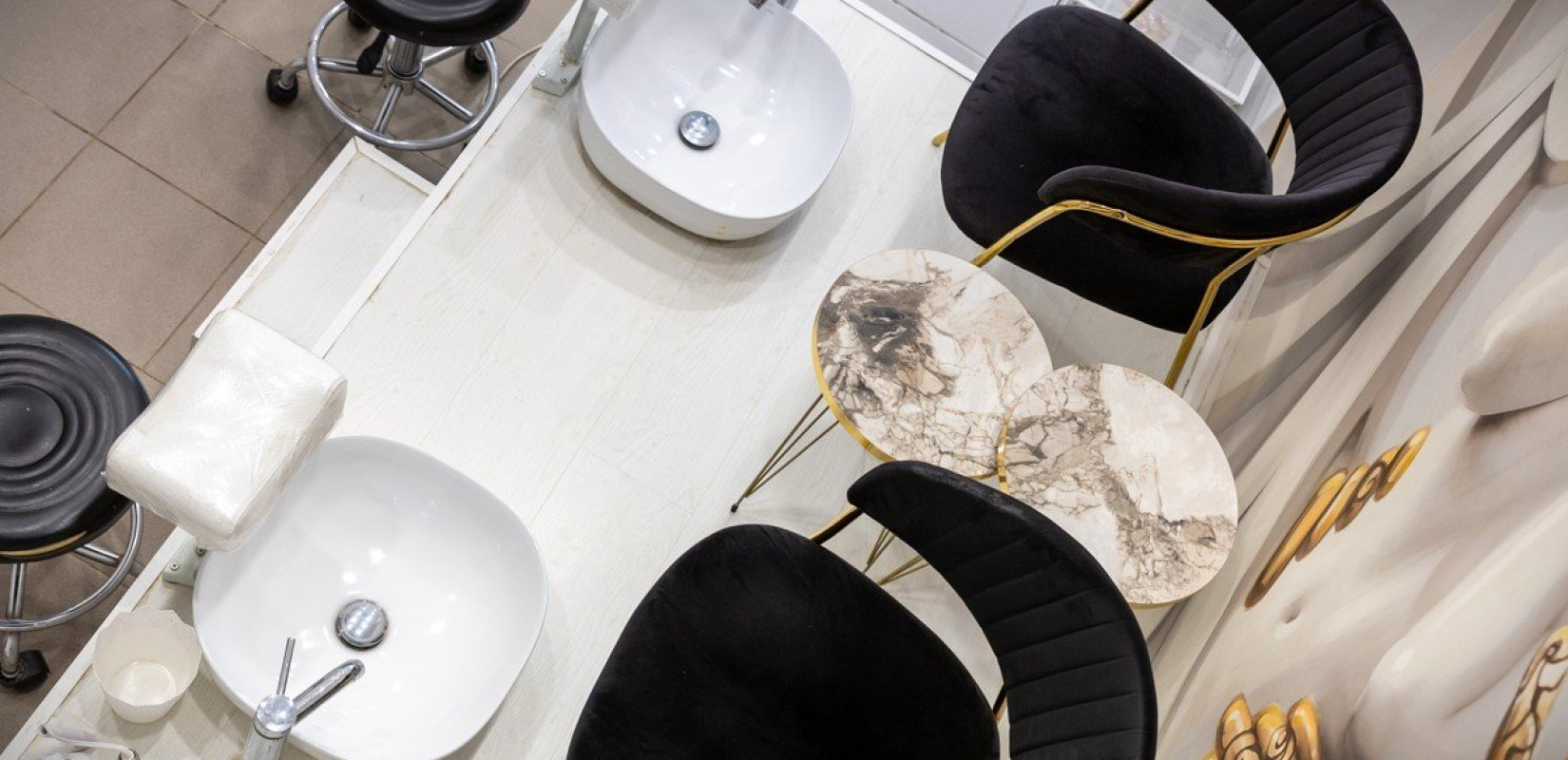 Beauty Rainbow: Μια μοναδική εμπειρία περιποίησης για άκρα, πρόσωπο και σώμα Beauty Rainbow: Μια μοναδική εμπειρία περιποίησης για άκρα, πρόσωπο και σώμα