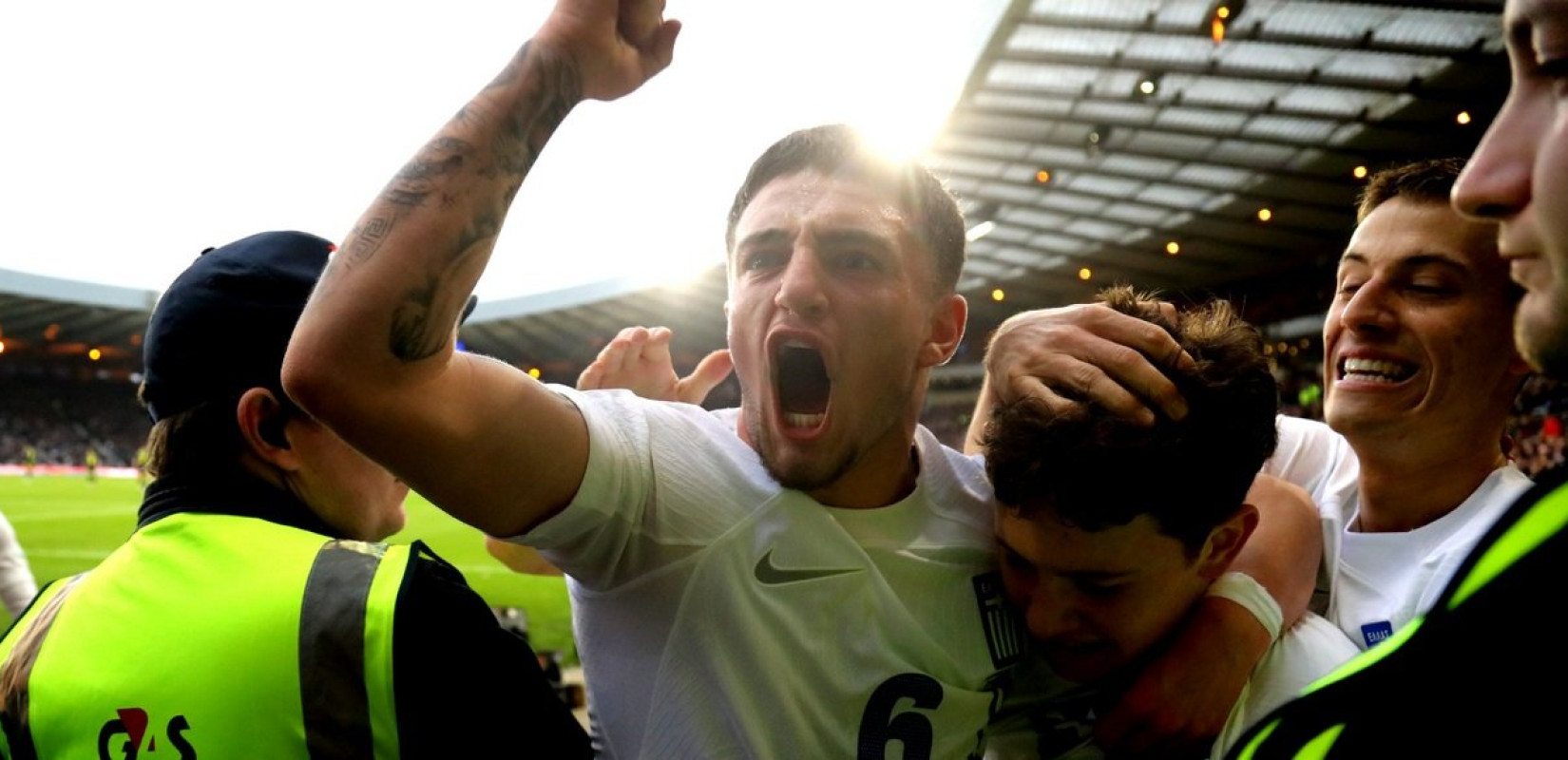 Εθνική: Οι πανηγυρισμοί των Ελλήνων για το σπουδαίο διπλό στη Γλασκώβη (βίντεο)