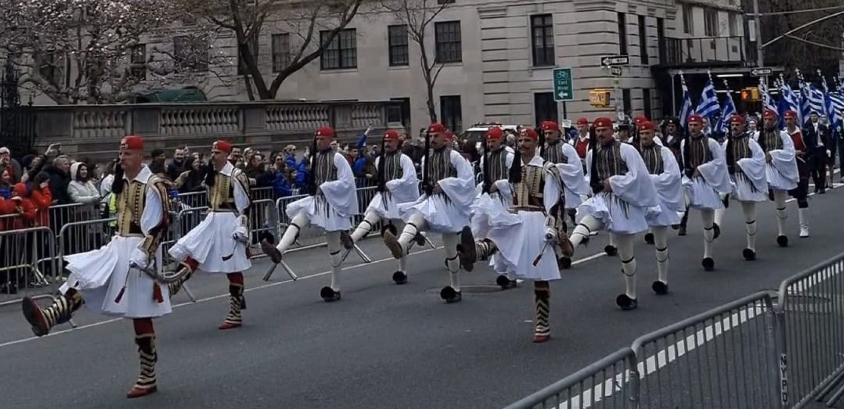 H καρδιά του ελληνισμού χτύπησε στο Μανχάταν της Ν. Υόρκης