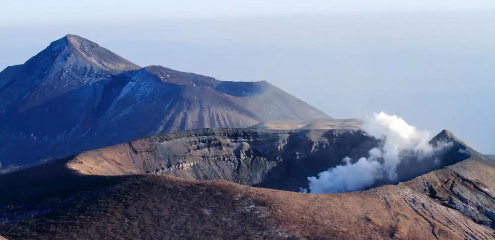 Ιαπωνία: Προειδοποίηση για το ηφαίστειο Σινμοεντάκε - Άρχισαν εκκενώσεις (βίντεο)