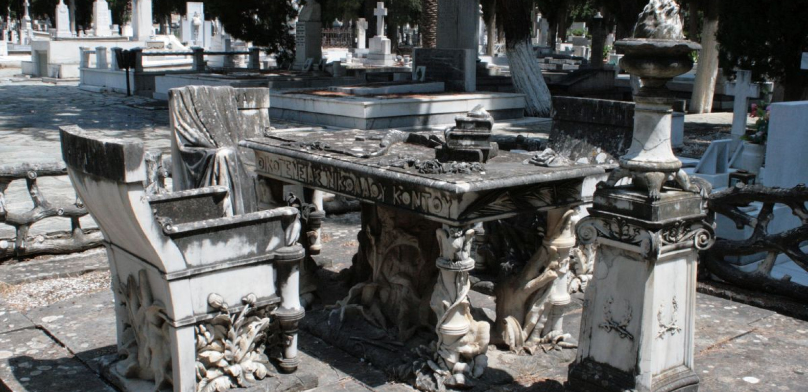 Βόλος: Ανοιχτό μουσείο-μαυσωλείο το κοιμητήριο των Ταξιαρχών - Τα μνημεία κορυφαίων καλλιτεχνών ακόμη περιμένουν να αναδειχθούν