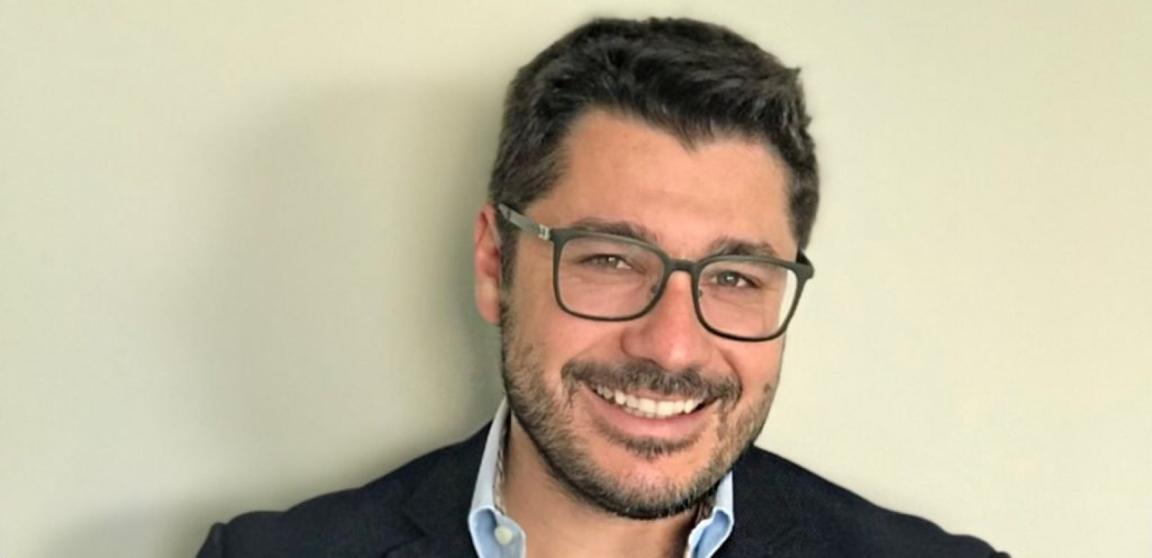 Λάμπρος Κωνσταντάρας: «Ο Άρης έγραψε μέσα μου από τη δεκαετία του '80 και δεν ξέγραψε ποτέ» (βίντεο)