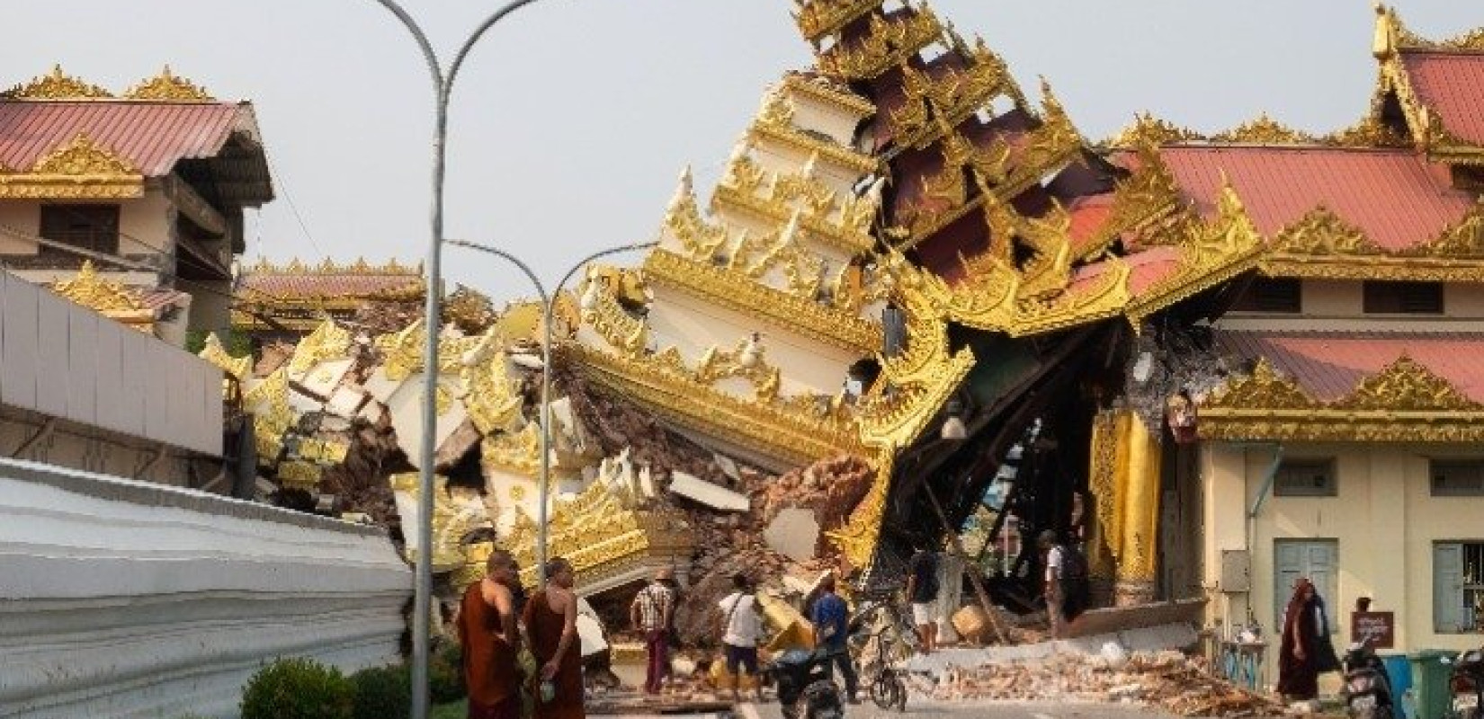 Μιανμάρ: Ξεπερνούν τους χίλιους οι νεκροί από τον φονικό σεισμό των 7,7 Ρίχτερ