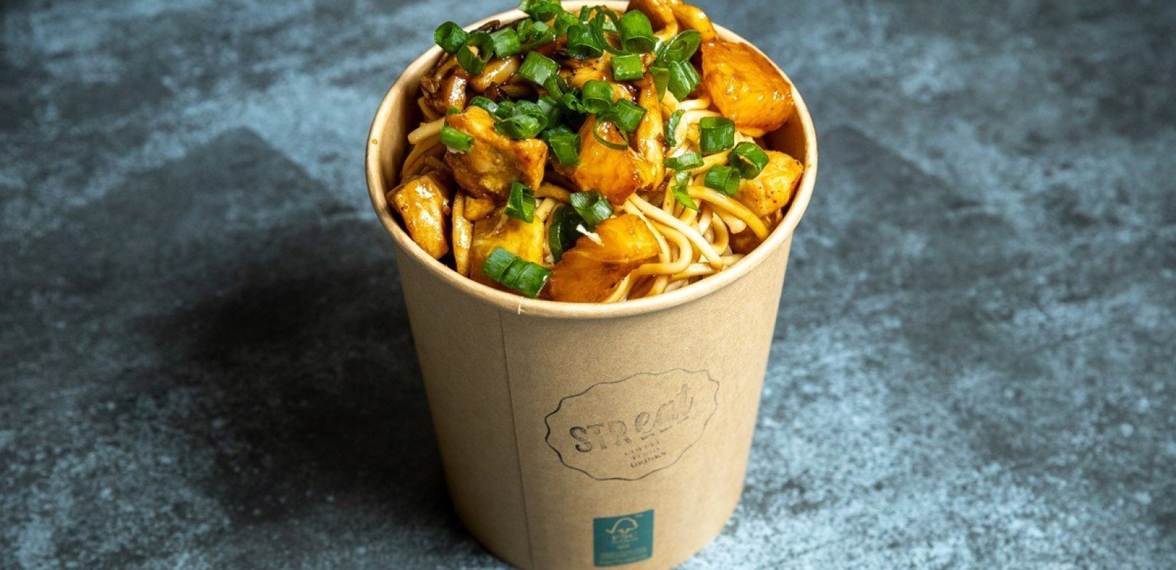 StrΕat: Το απόλυτο street food spot στη Ναυαρίνου