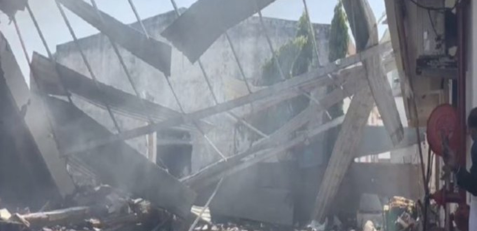 Ινδία: Τουλάχιστον 21 νεκροί από έκρηξη σε εργοστάσιο κατασκευής πυροτεχνημάτων (βίντεο)