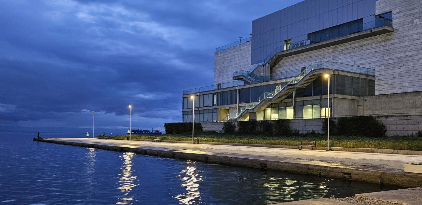 Δήμος Θεσσαλονίκης: Φωτίστηκε η περιοχή περιμετρικά του Μεγάρου Μουσικής