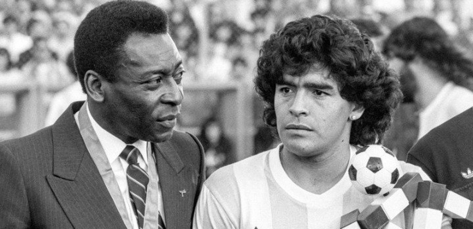 Όταν ο Μαραντόνα συνάντησε το ίνδαλμά του, τον Πελέ
