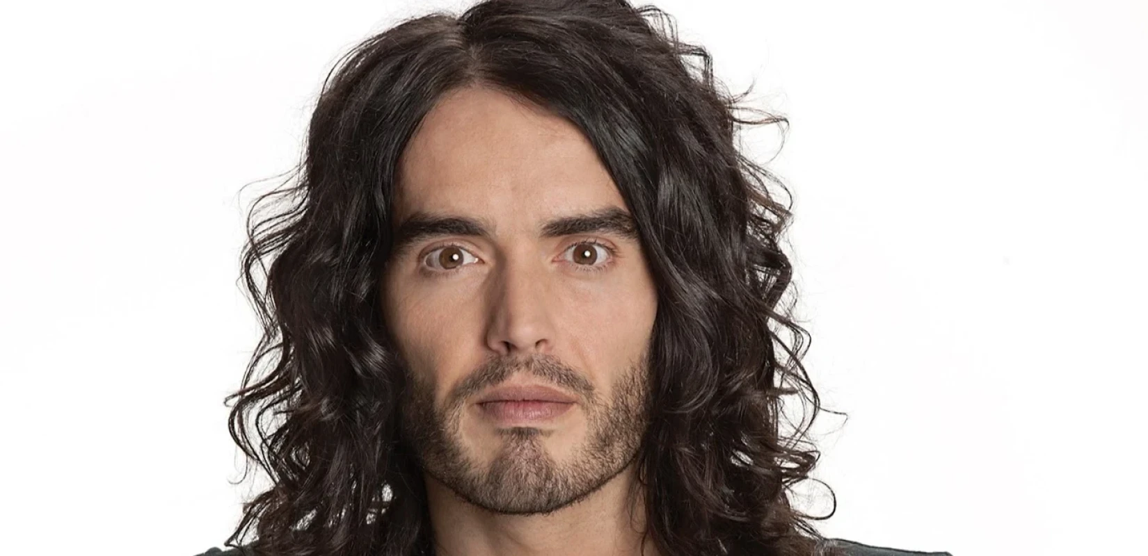 Βρετανία: Ο ηθοποιός Ράσελ Μπραντ κατηγορείται για βιασμό