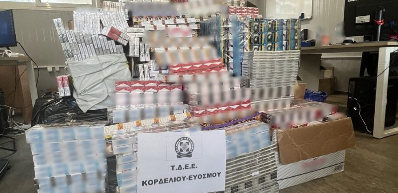 Θεσσαλονίκη: Χειροπέδες σε 61χρονο για εμπόριο λαθραίων καπνικών προϊόντων