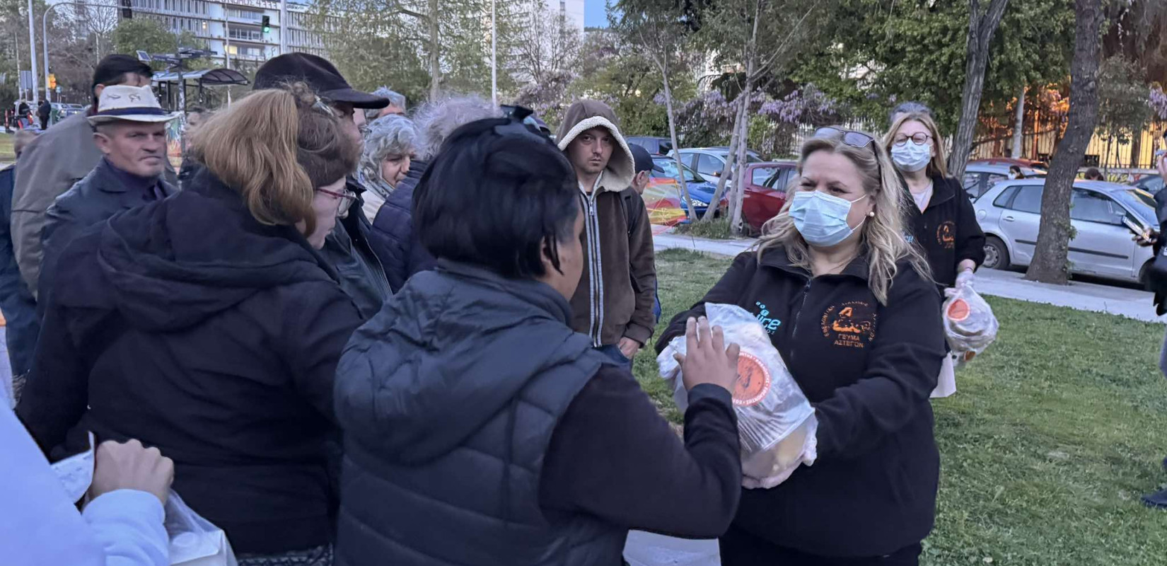 Θεσσαλονίκη: «Το Πάσχα νιώθω  μεγαλύτερη μοναξιά»- Ο «Γολγοθάς» των αστέγων που ετοιμάζονται να κάνουν Ανάσταση στο δρόμο (βίντεο)