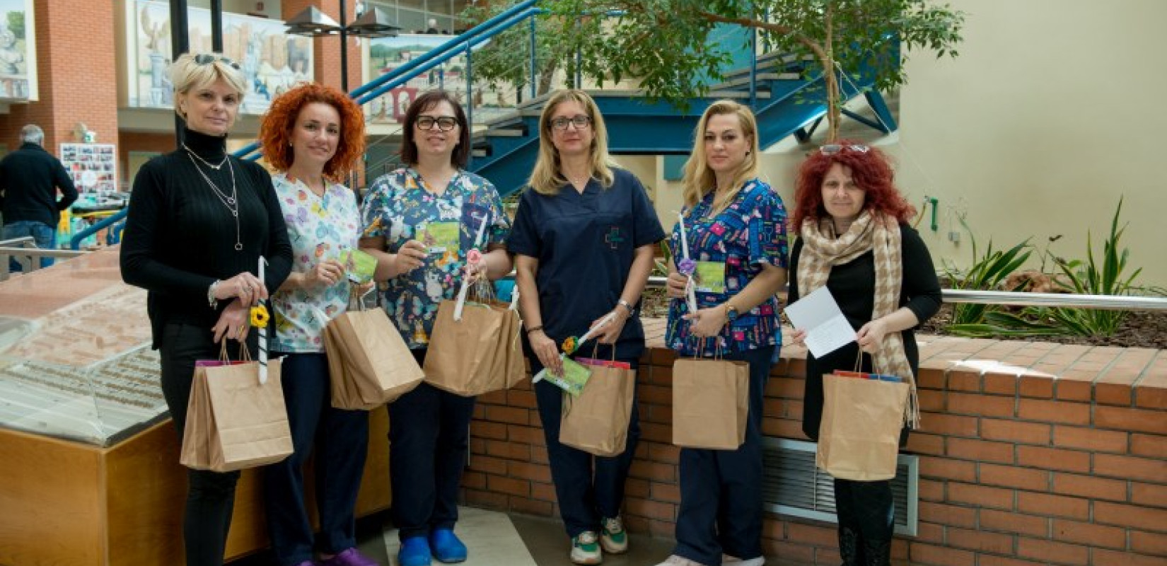 Θεσσαλονίκη: Πασχαλινά δώρα και ευχές για τους μικρούς ασθενείς του νοσοκομείου Παπαγεωργίου