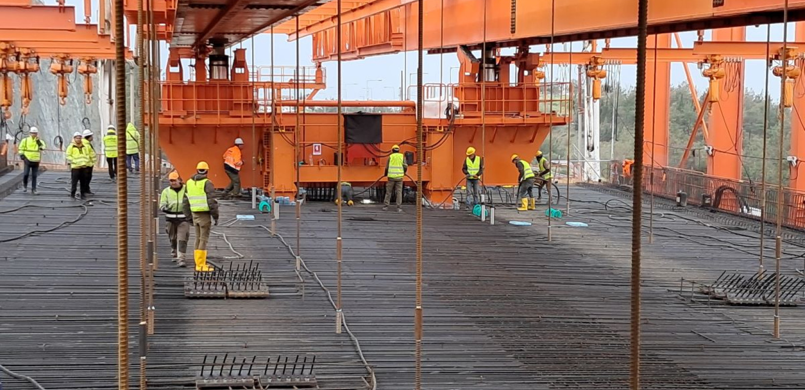 Μέτρα προστασίας για τους εργαζόμενους που εκτίθενται στον καύσωνα διεκδικεί το ΠΑΜΕ