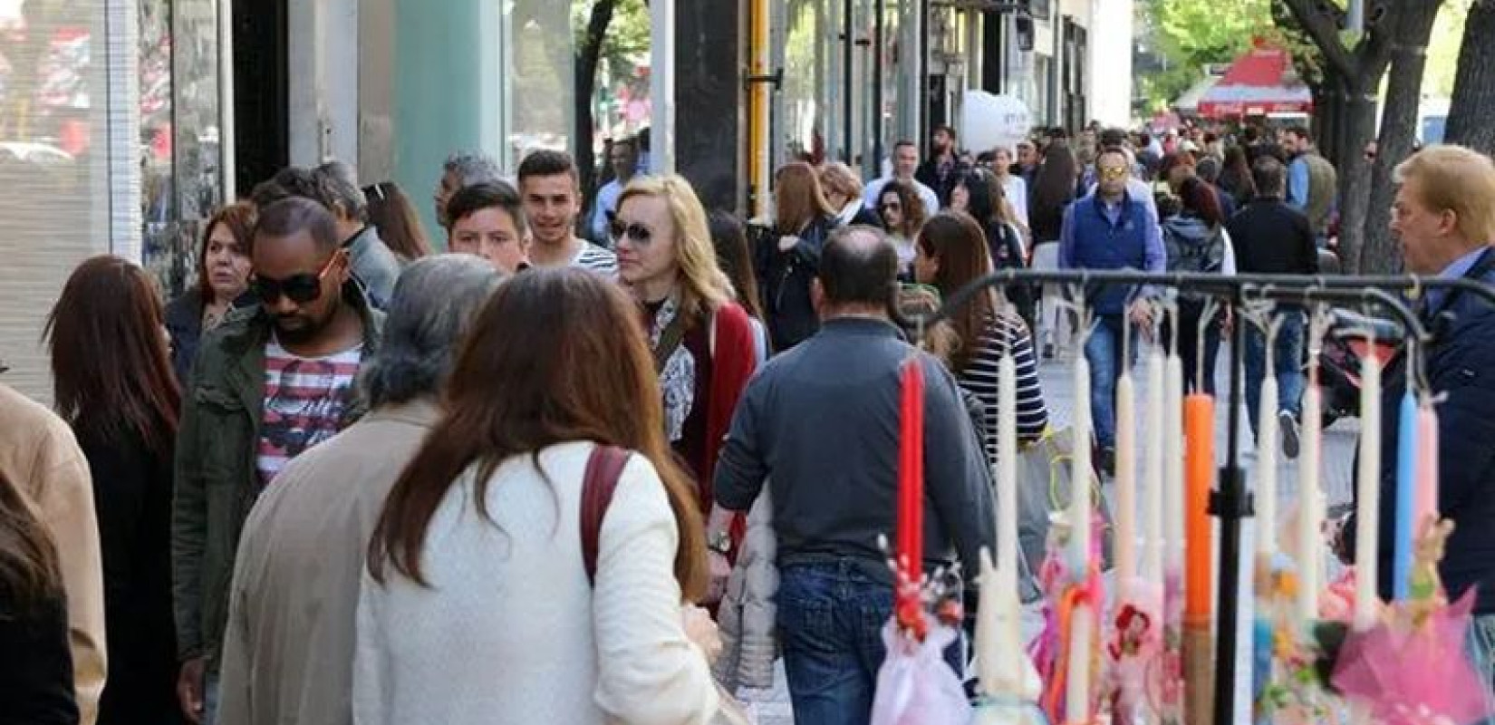 Βαρόμετρο ΕΒΕΘ: «Πονοκέφαλος» η ακρίβεια για τους καταναλωτές και η έλλειψη προσωπικού για τις επιχειρήσεις