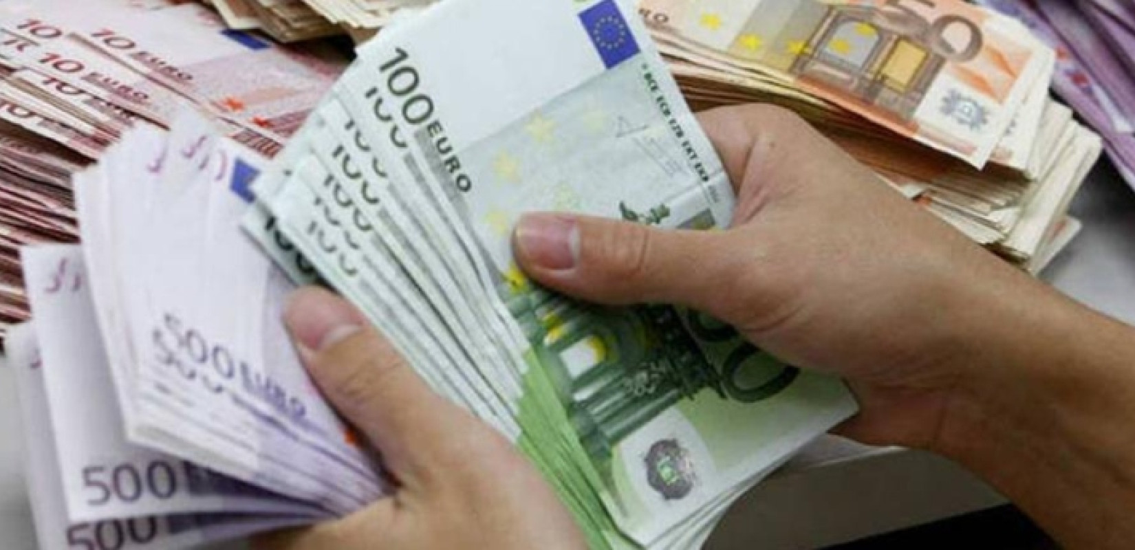 Αττική: Απίστευτη απάτη έστησαν 3 Σύροι σε γερμανό υπήκοο - Η Αρχή για το Ξέπλυμα δέσμευσε ένα εκατ. ευρώ