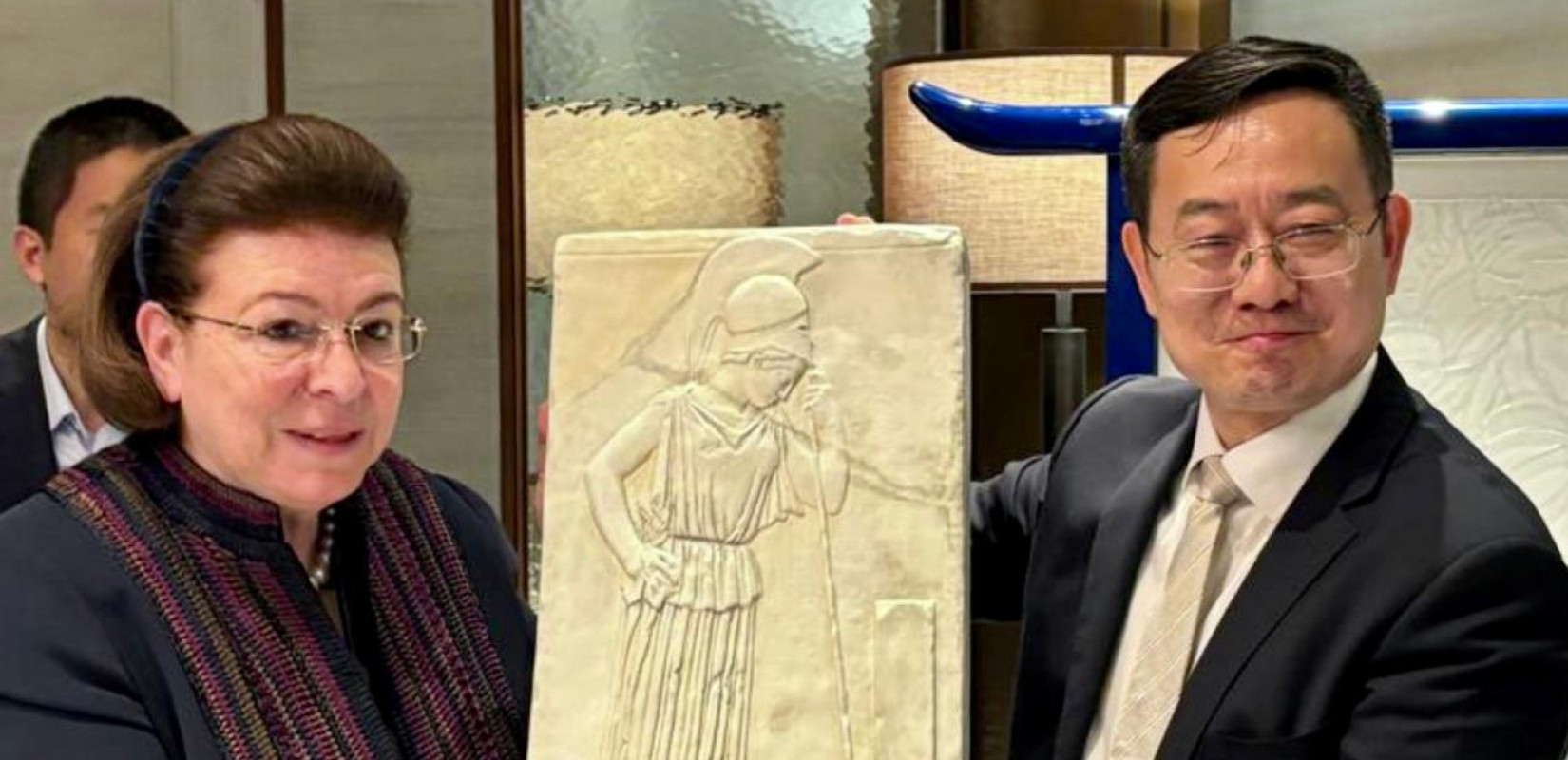 Kίνα - Επίσκεψη Λ. Μενδώνη: Επαφές και εγκαίνια της έκθεσης "Δαίδαλος: Μύθοι της Κρήτης"