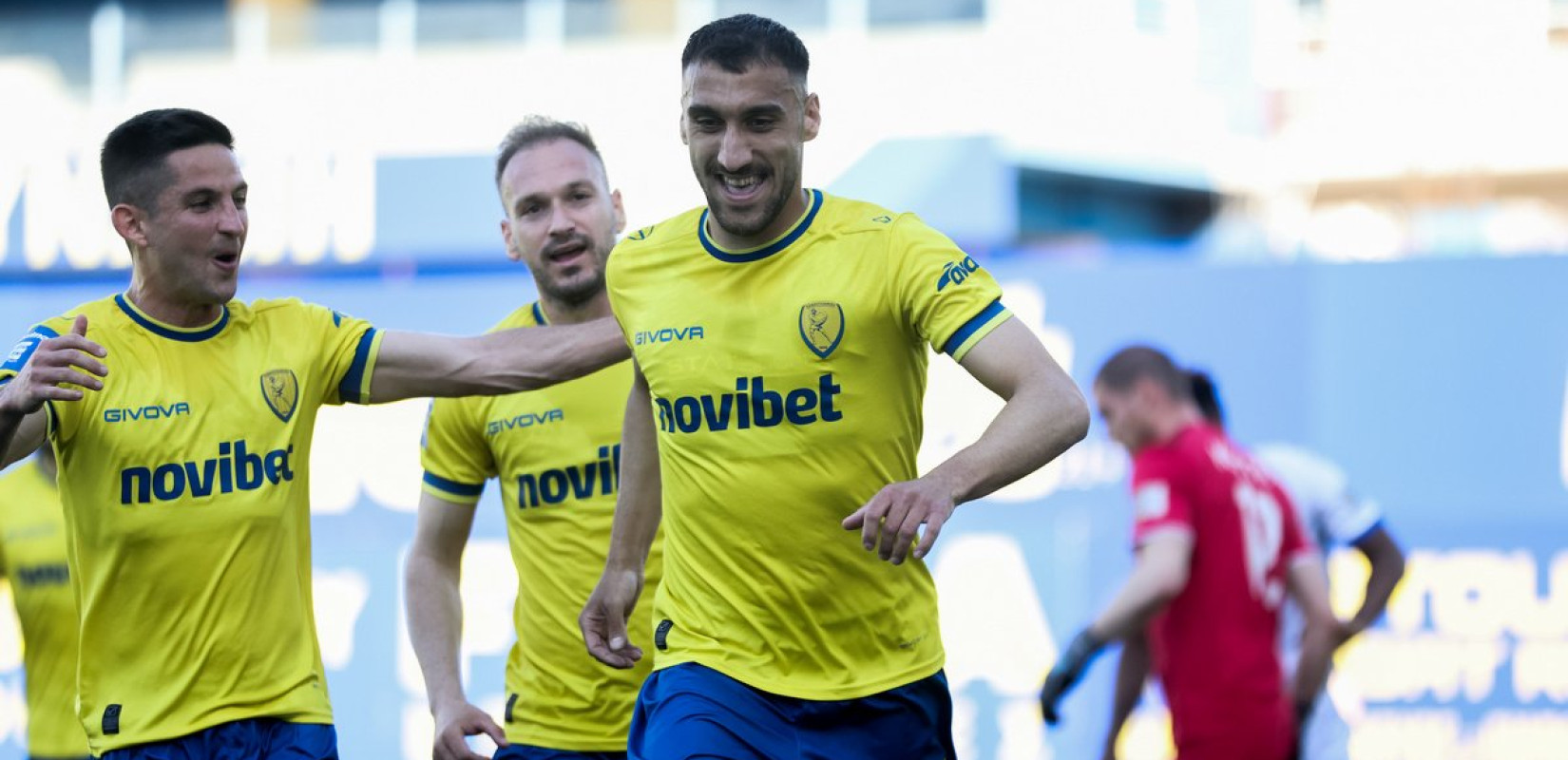 Πλέι άουτ Super League: Ο Παναιτωλικός «βύθισε» τη Λαμία