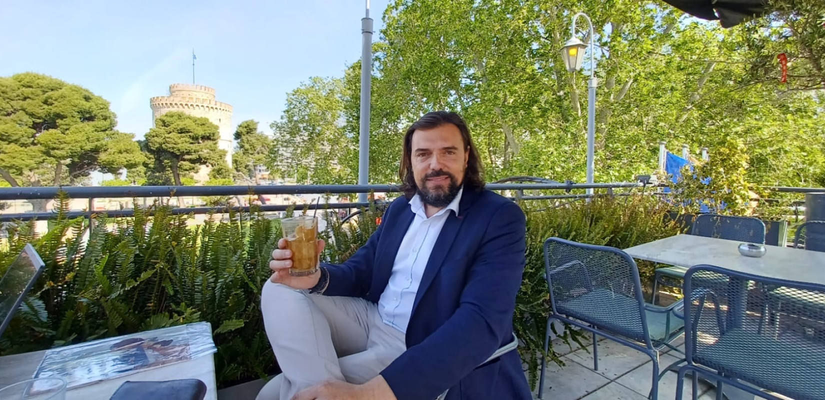 Πρωινός καφές με το γιατρό και βουλευτή Πέτρο Παππά (βίντεο)