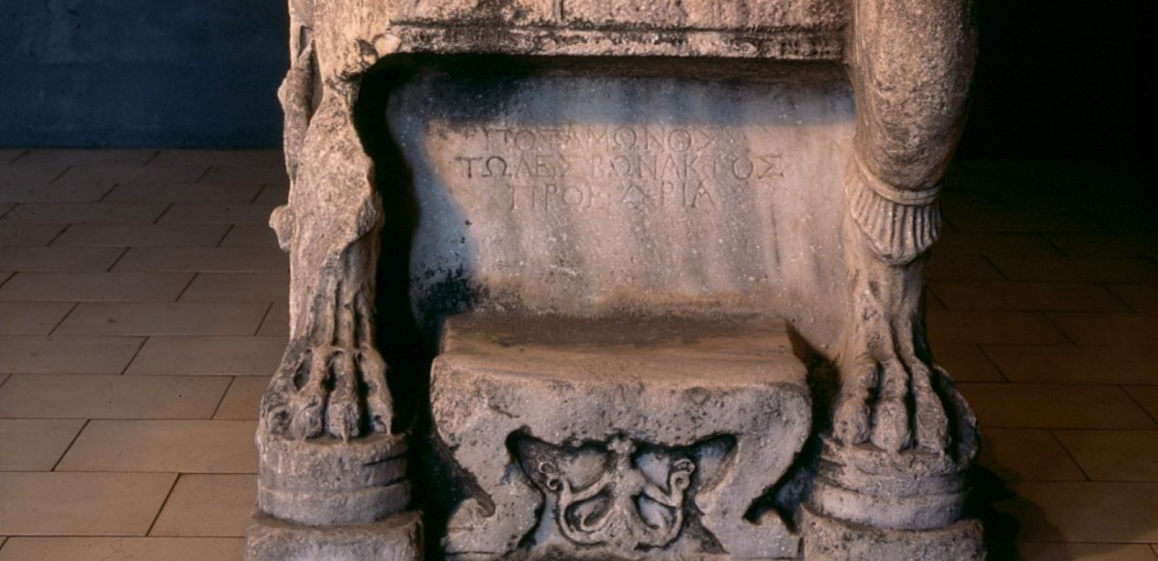 Μυτιλήνη: Πώς ο θρόνος του Ποτάμωνα έγινε θρόνος του μητροπολίτη στη δεύτερη Ανάσταση