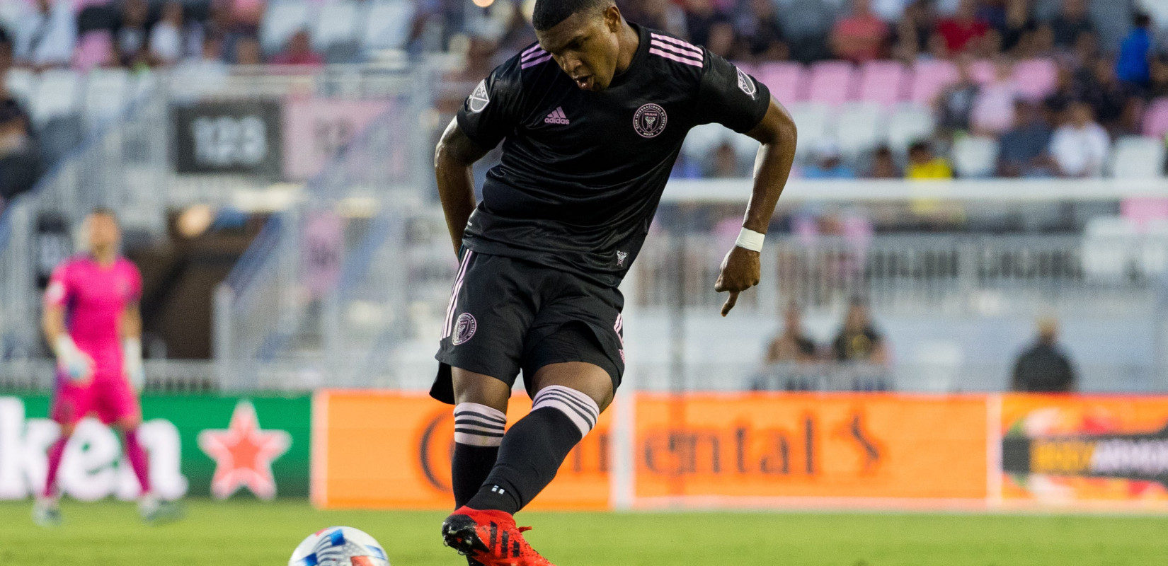 Διαψεύδει για Μακούν ο Άρης (βίντεο)