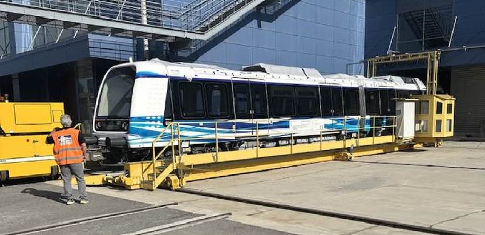 Θεσσαλονίκη: Αυτά είναι τα νέα βαγόνια του Μετρό που έφτασαν σήμερα