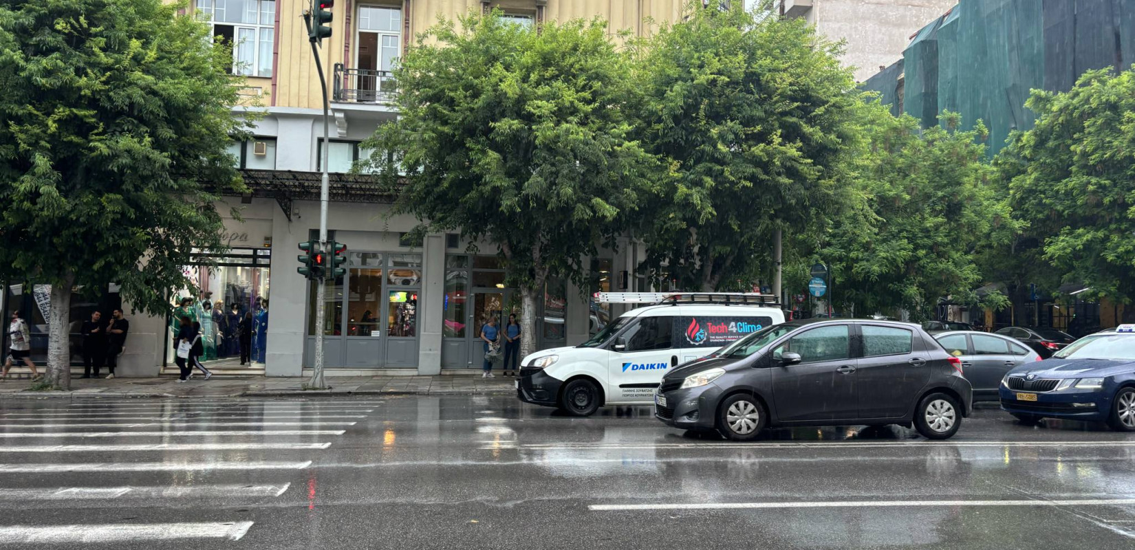 Καιρός: Αναμονή βελτίωσης από το απόγευμα, ισχυρά φαινόμενα σε Ανατολικό Αιγαίο και Δωδεκάνησα