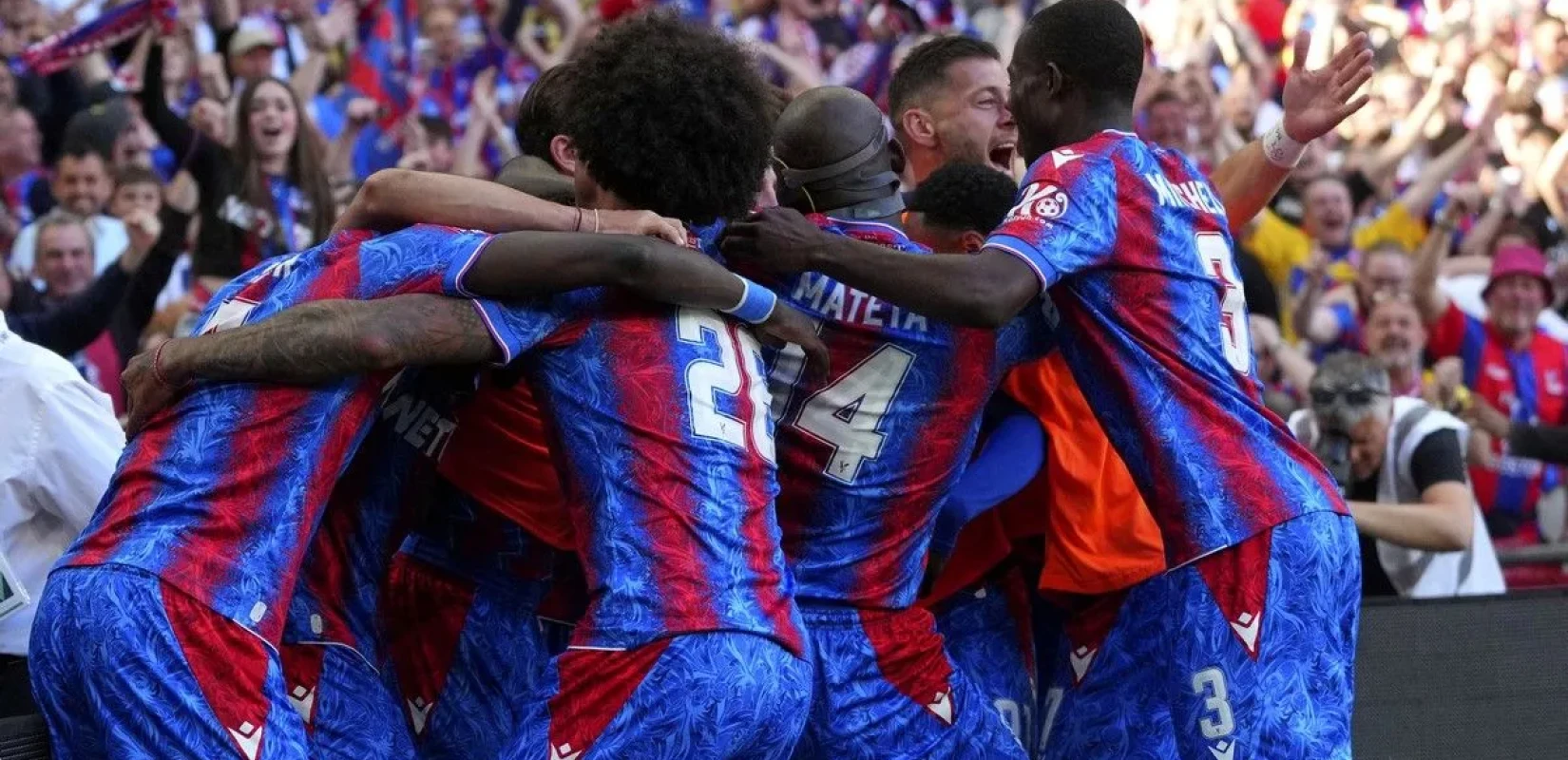 Κύπελλο Αγγλίας: Η Κρίσταλ Πάλας έβγαλε νοκ άουτ τη Σίτι στον τελικό του Γουέμπλεϊ και έγραψε ιστορία