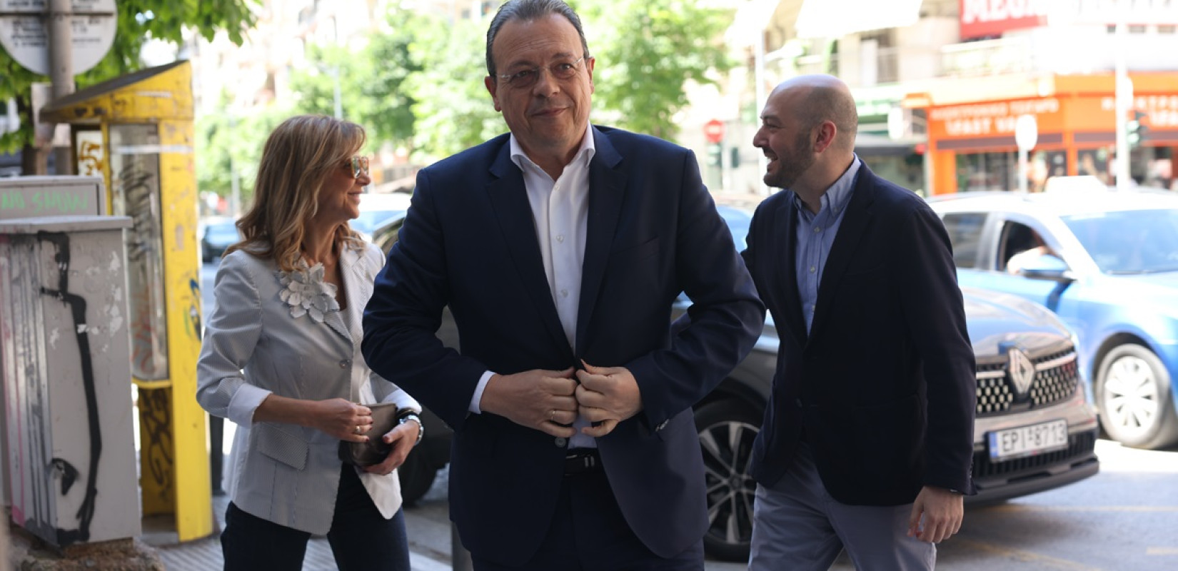Σ. Φάμελλος από Θεσσαλονίκη: «Αναλαμβάνουμε την ευθύνη να κάνουμε ό,τι μπορούμε για να μην έχουμε προσφυγιά και πόνο» Σ. Φάμελλος από Θεσσαλονίκη: «Αναλαμβάνουμε την ευθύνη να κάνουμε ό,τι μπορούμε για να μην έχουμε προσφυγιά και πόνο»