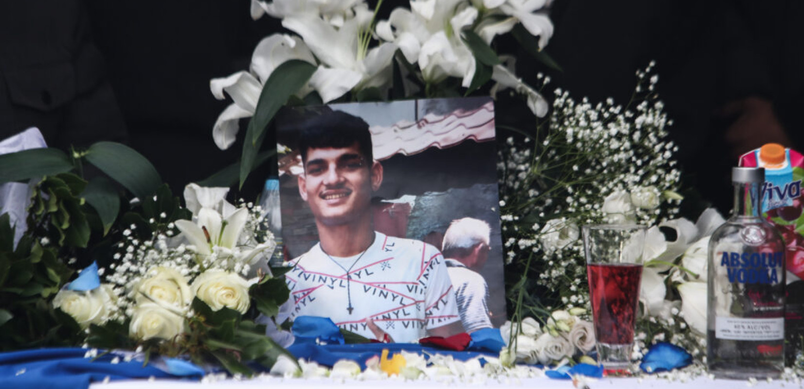 Ξεκίνησε ενώπιον του ΜΟΔ Βέροιας η δίκη για τον θάνατο του 16χρονου Κώστα Φραγκούλη από αστυνομικά πυρά