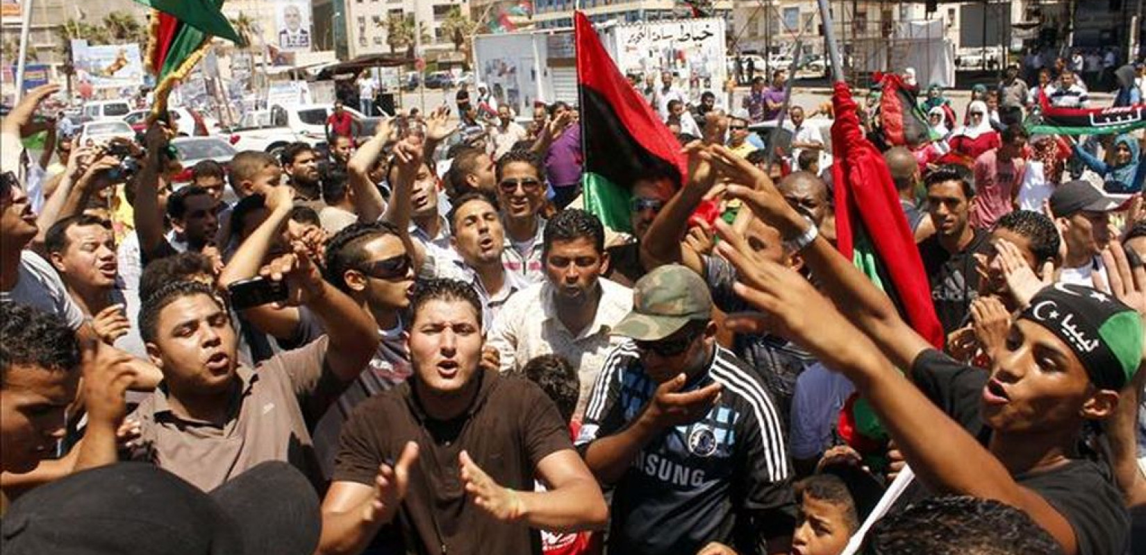 Εκτραχύνεται η κατάσταση στη Λιβύη - Σκοτώθηκαν άμαχοι - Επιμένουν οι διαδηλωτές