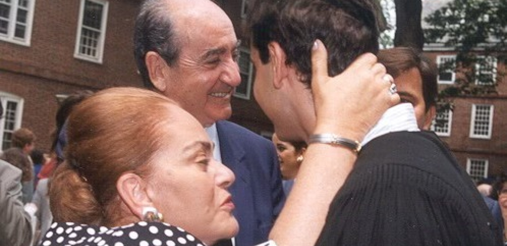 Συγκινητική ανάρτηση του K. Μητσοτάκη για τη μητέρα του: «Η μνήμη της θα συνοδεύει πάντα τις πιο τρυφερές στιγμές μας»