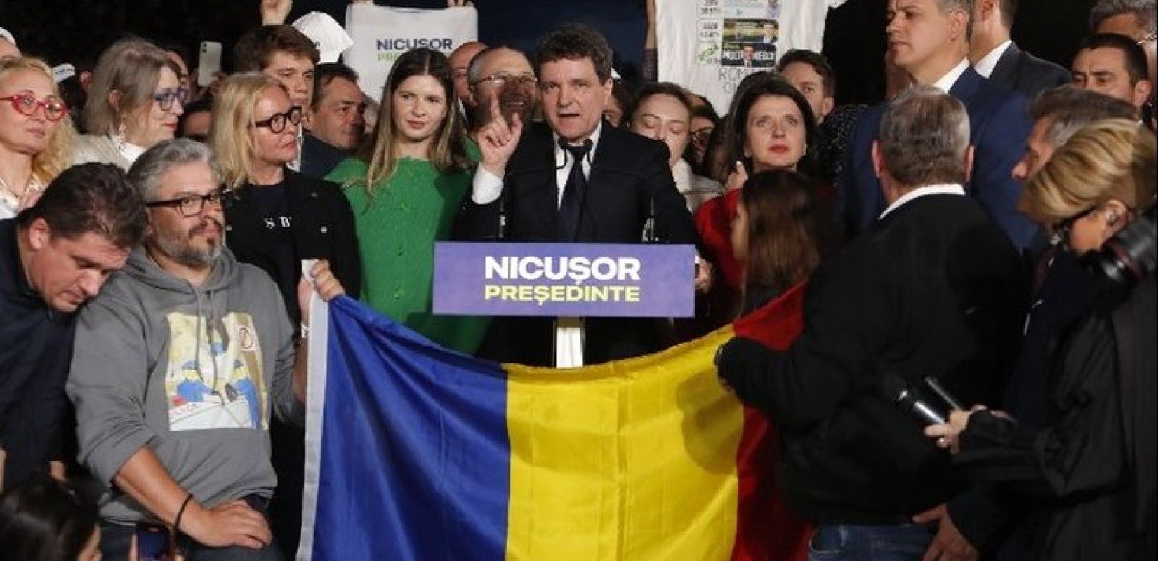 Εκλογές στη Ρουμανία: Νίκη για τον ευρωπαϊστή υποψήφιο Νταν - Ο εθνικιστής Τζόρτζε Σιμιόν παραδέχτηκε την ήττα του