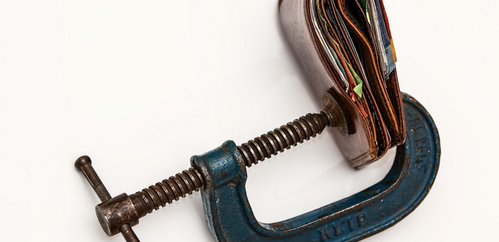 Η θερινή επέλαση της ακρίβειας - Πικρίζουν επικίνδυνα καφές, σοκολάτα και ενοίκια