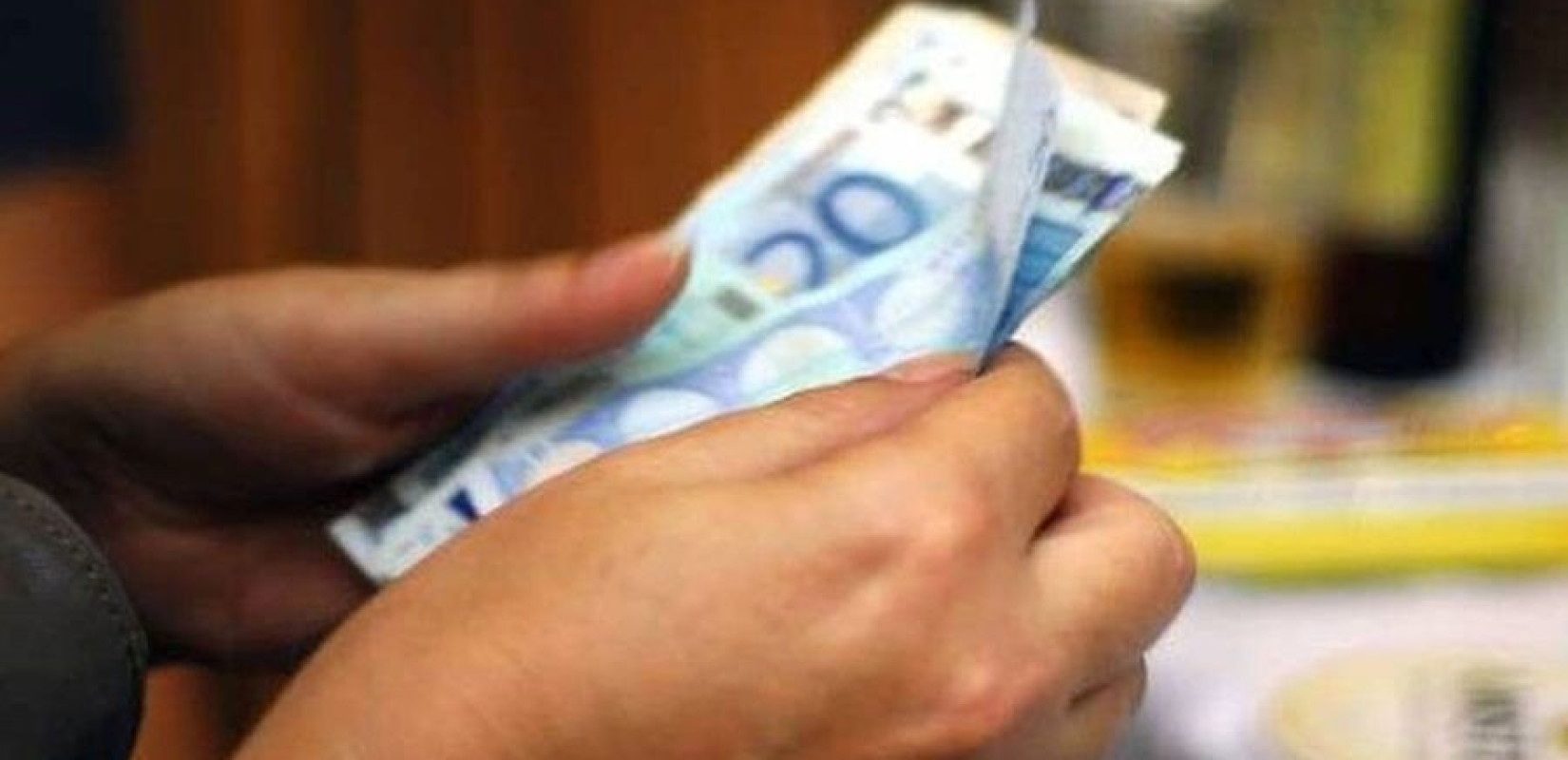 Ώρα πληρωμών για περισσότερους από 3,7 εκατ. δικαιούχους: Σύνταξεις, επιδόματα και παροχές
