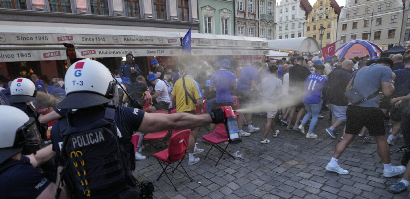 Europa Conference League: Ξύλο μεταξύ οπαδών Τσέλσι και Μπέτις λίγες ώρες πριν από τον τελικό (βίντεο)