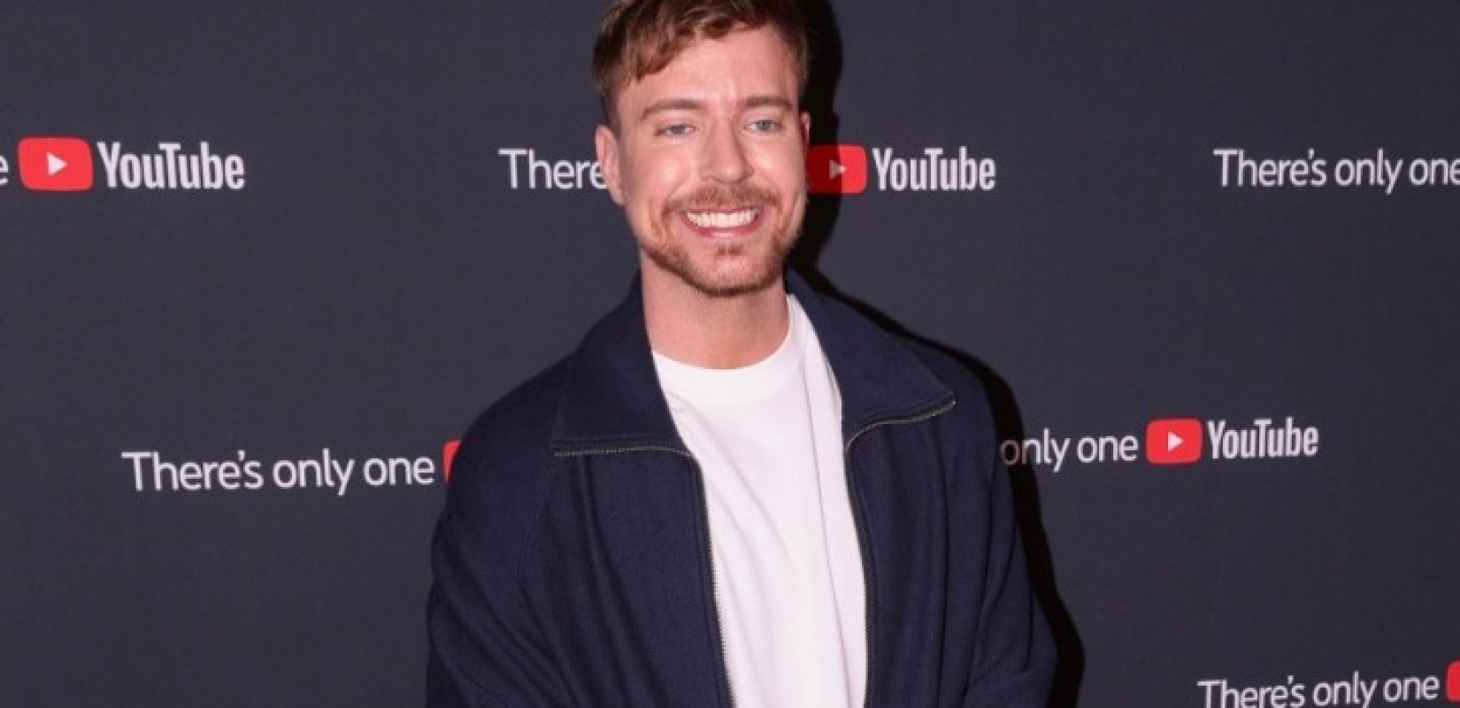 Αυτός είναι ο πρώτος YouTuber με πάνω από 400 εκατομμύρια συνδρομητές