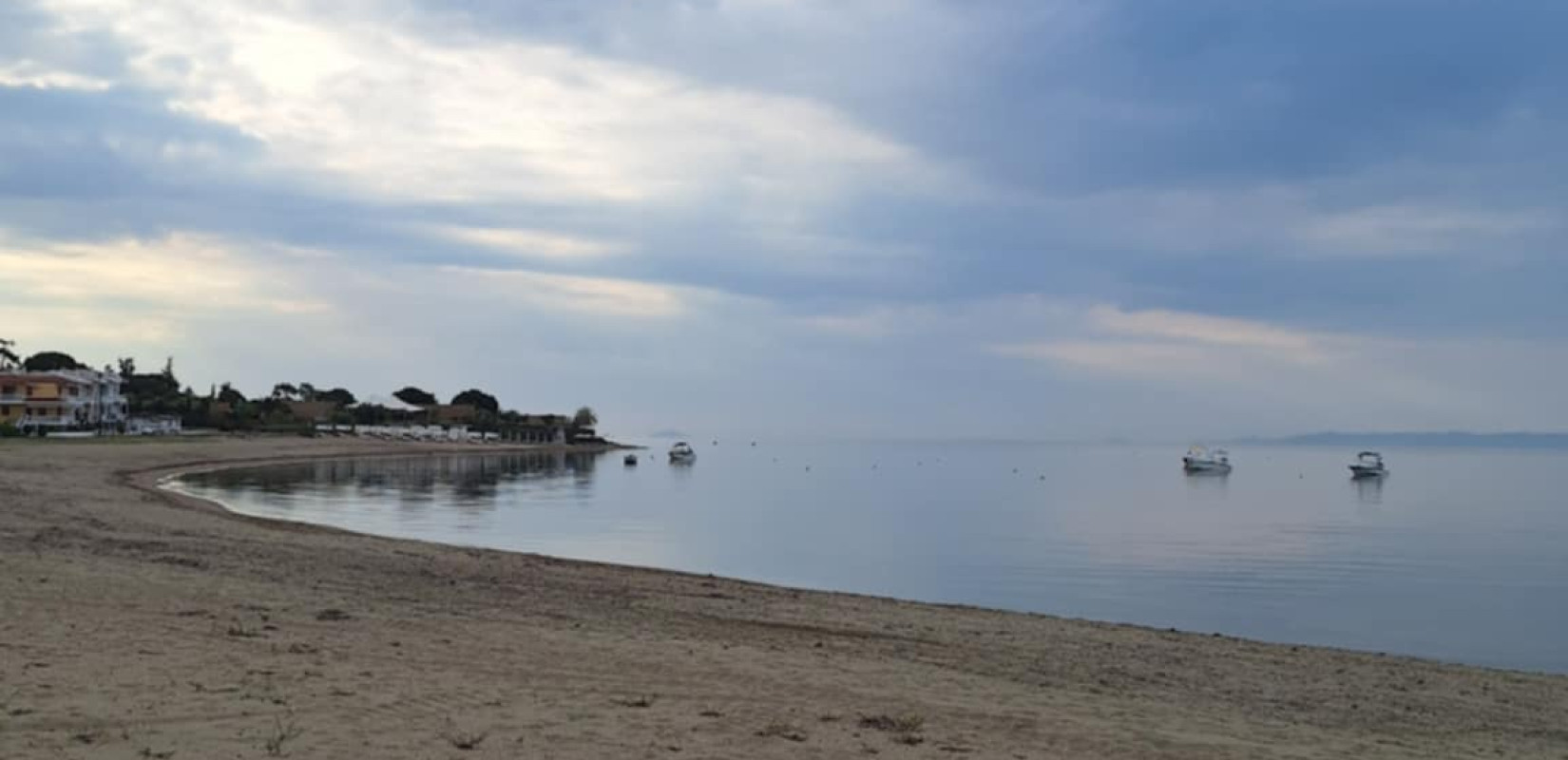 Χαλκιδική: Εξωραϊστικές παρεμβάσεις στην παραλία Γερακινής