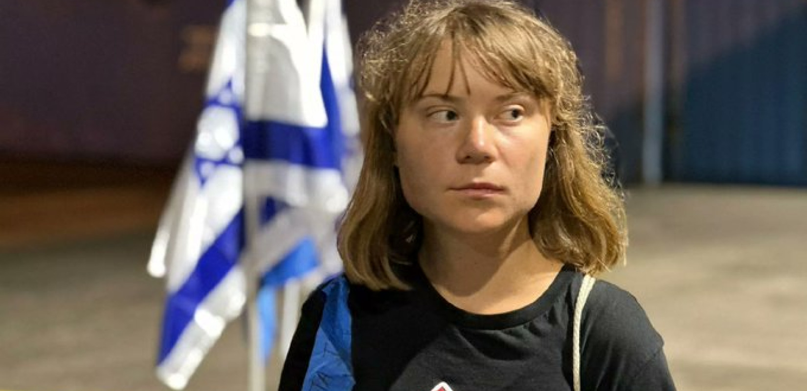 Η ακτιβίστρια Γκρέτα Τούνμπεργκ που ήταν στο «Madleen» μεταβαίνει με αεροπλάνο στην Γαλλία (βίντεο)