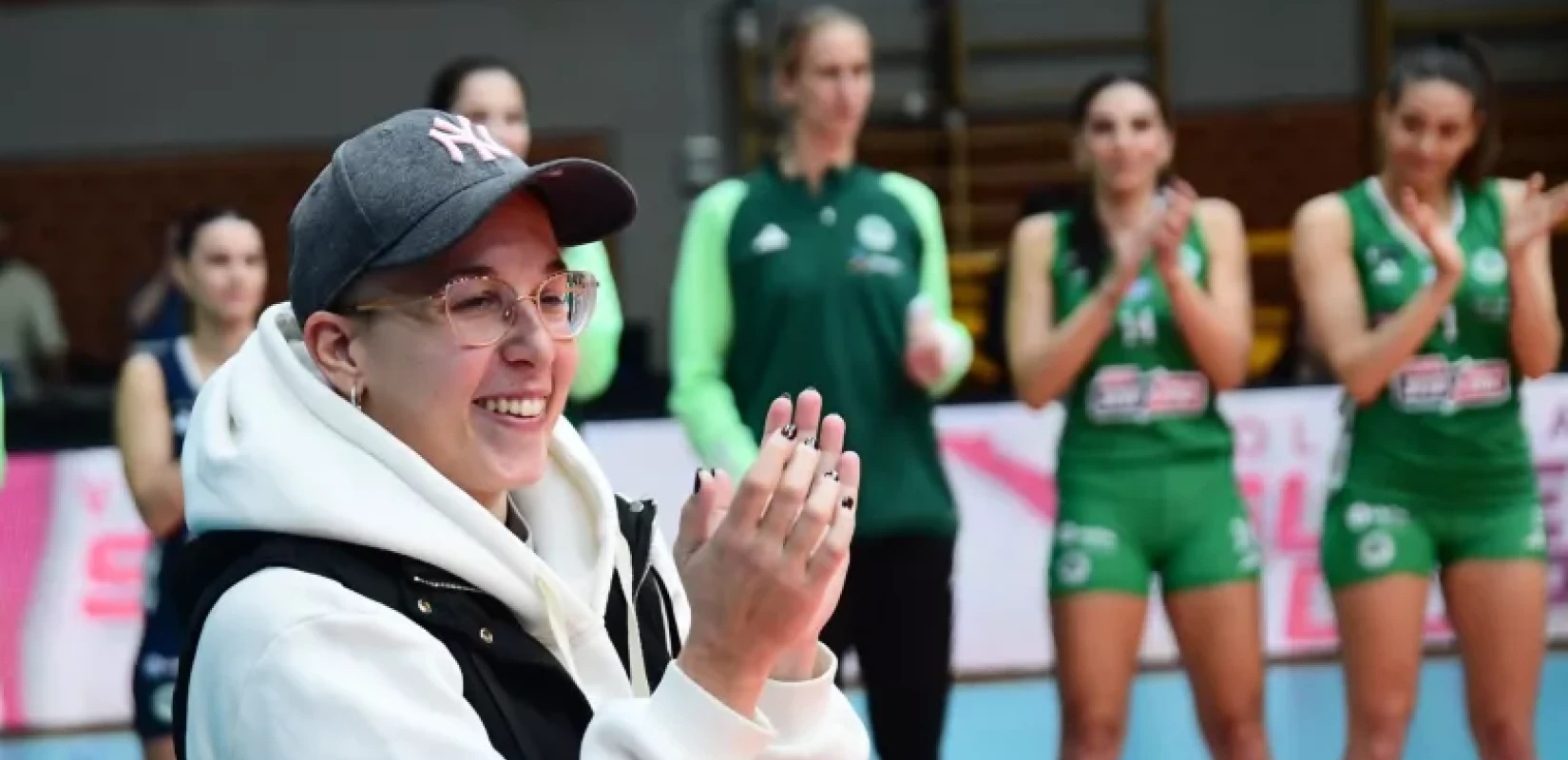 Βόλεϊ: Επιστροφή ζωής για την Πέννυ Ρόγκα, που νίκησε τον καρκίνο