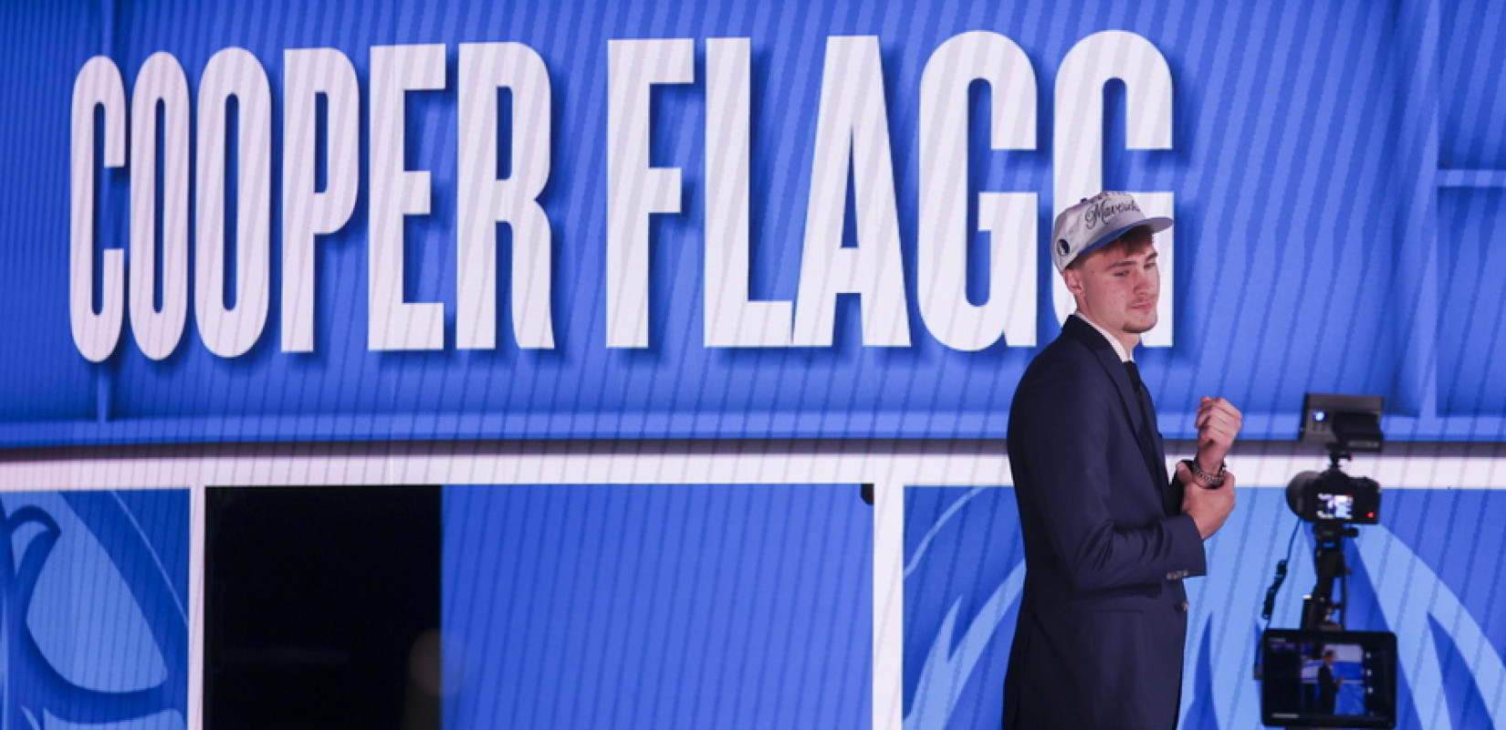 ΝΒΑ: Οι Ντάλας Μάβερικς επέλεξαν τον Κούπερ Φλαγκ στο Νο 1 του ντραφτ (βίντεο)