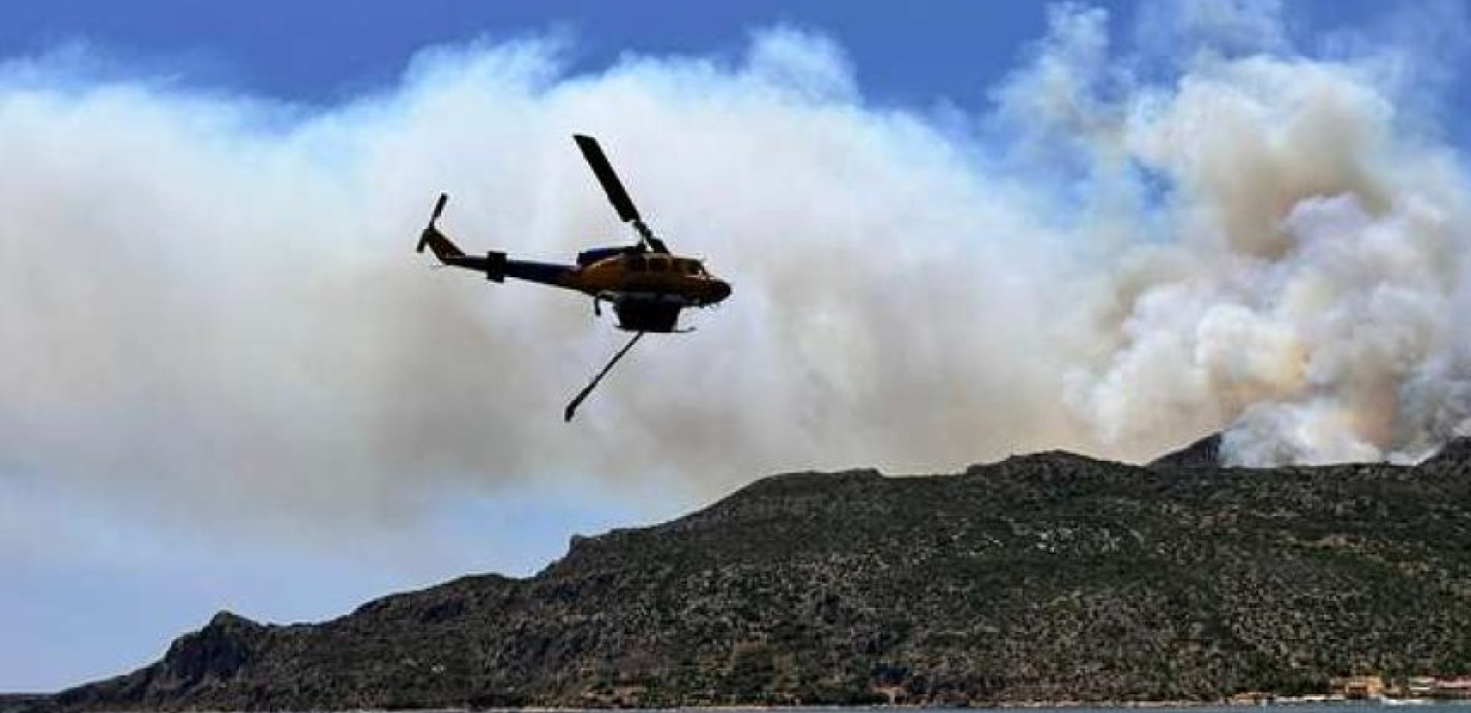 Λακωνία: Καλύτερη εικόνα παρουσιάζει η φωτιά στο Καραβοστάσι