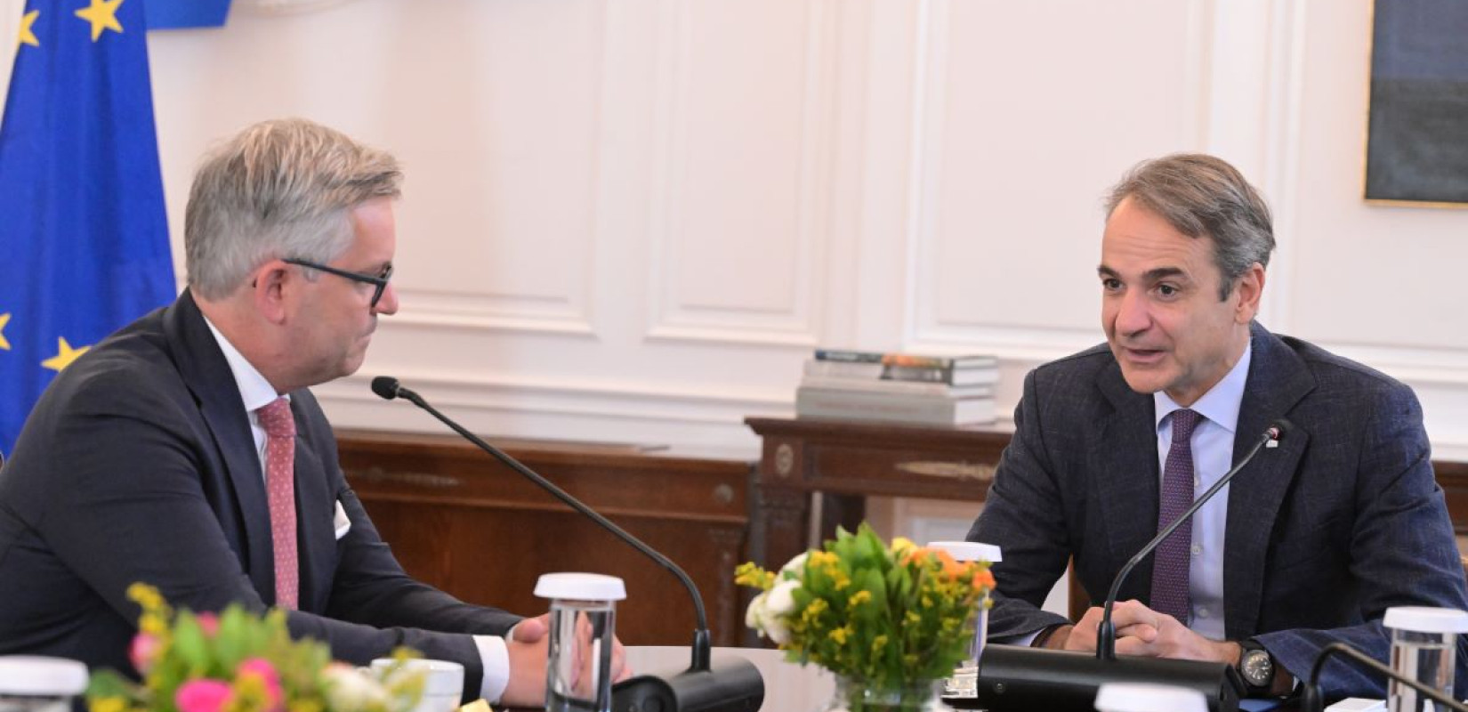 Κ. Μητσοτάκης στον επίτροπο μετανάστευσης Μπρούνερ: «Θα διασφαλίσουμε ότι τα σκάφη δεν θα αναχωρούν από τις ακτές της Λιβύης»