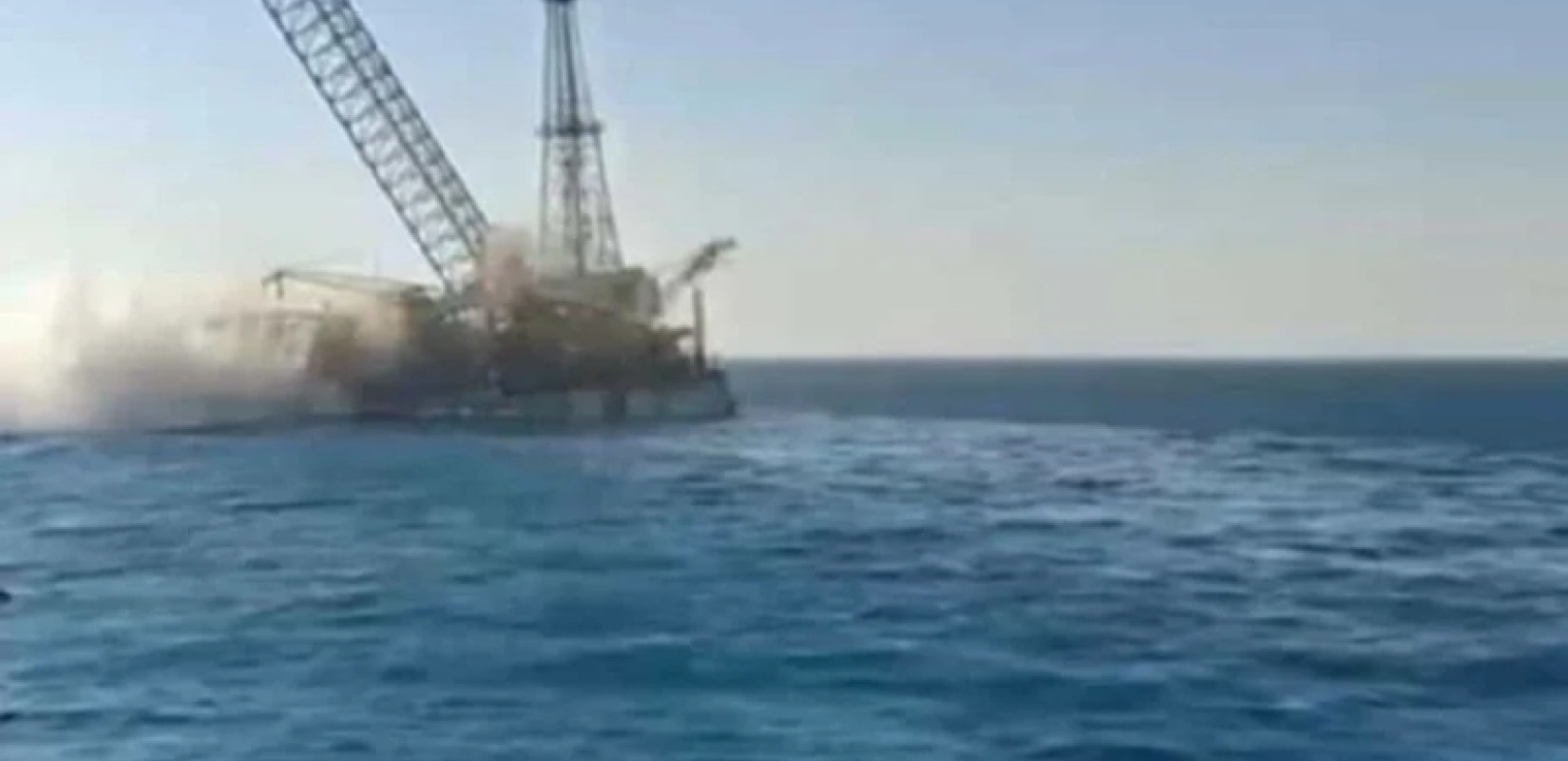 Αίγυπτος: Τραγωδία στον Κόλπο του Σουέζ - Τουλάχιστον τέσσερις νεκροί και δεκάδες τραυματίες μετά από ναυάγιο μαούνας (βίντεο)