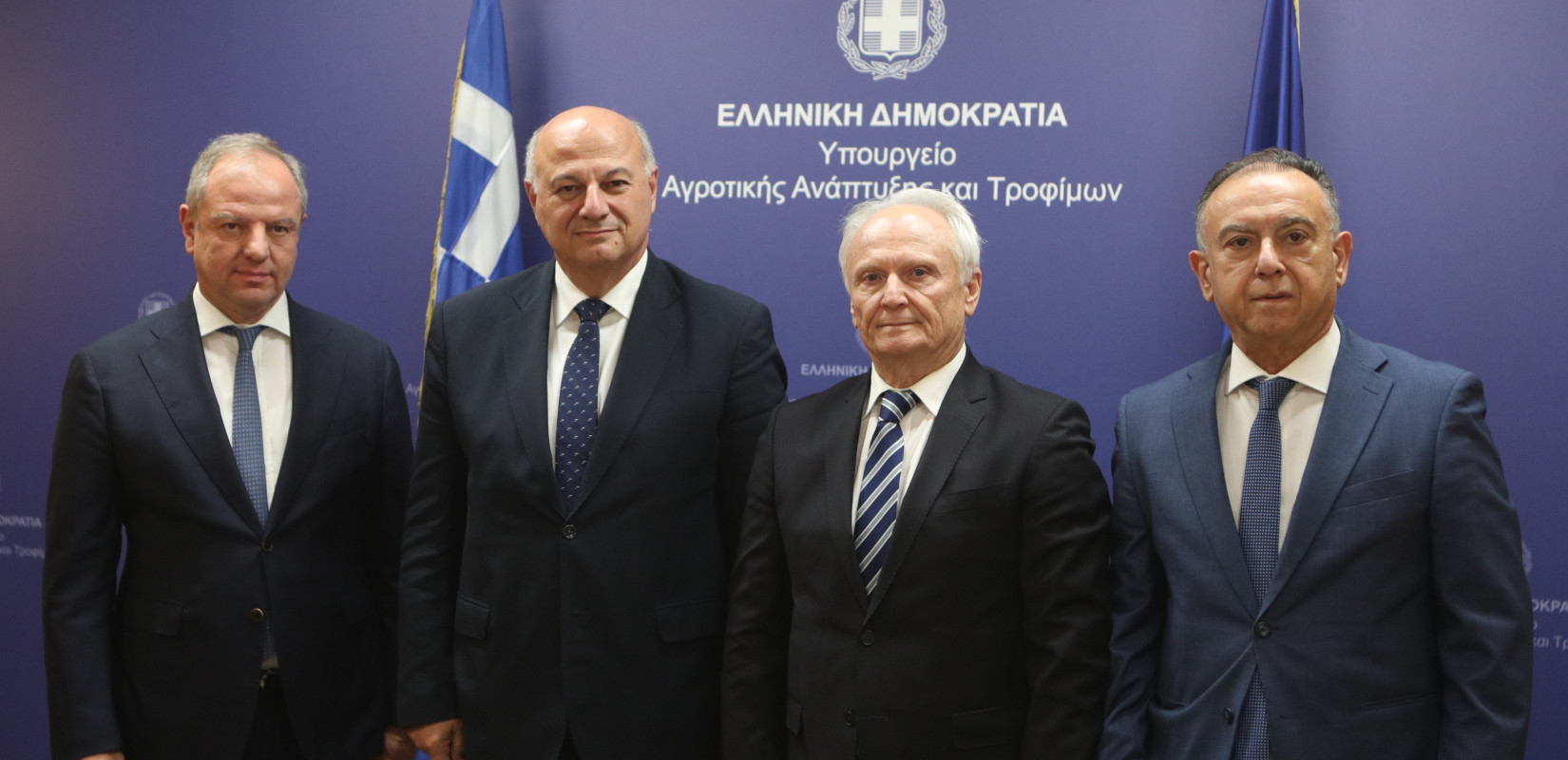 Κ. Τσιάρας: «Εντολή του πρωθυπουργού να ξεκαθαρίσουμε το ζήτημα του ΟΠΕΚΕΠΕ» Κ. Τσιάρας: «Εντολή του πρωθυπουργού να ξεκαθαρίσουμε το ζήτημα του ΟΠΕΚΕΠΕ»