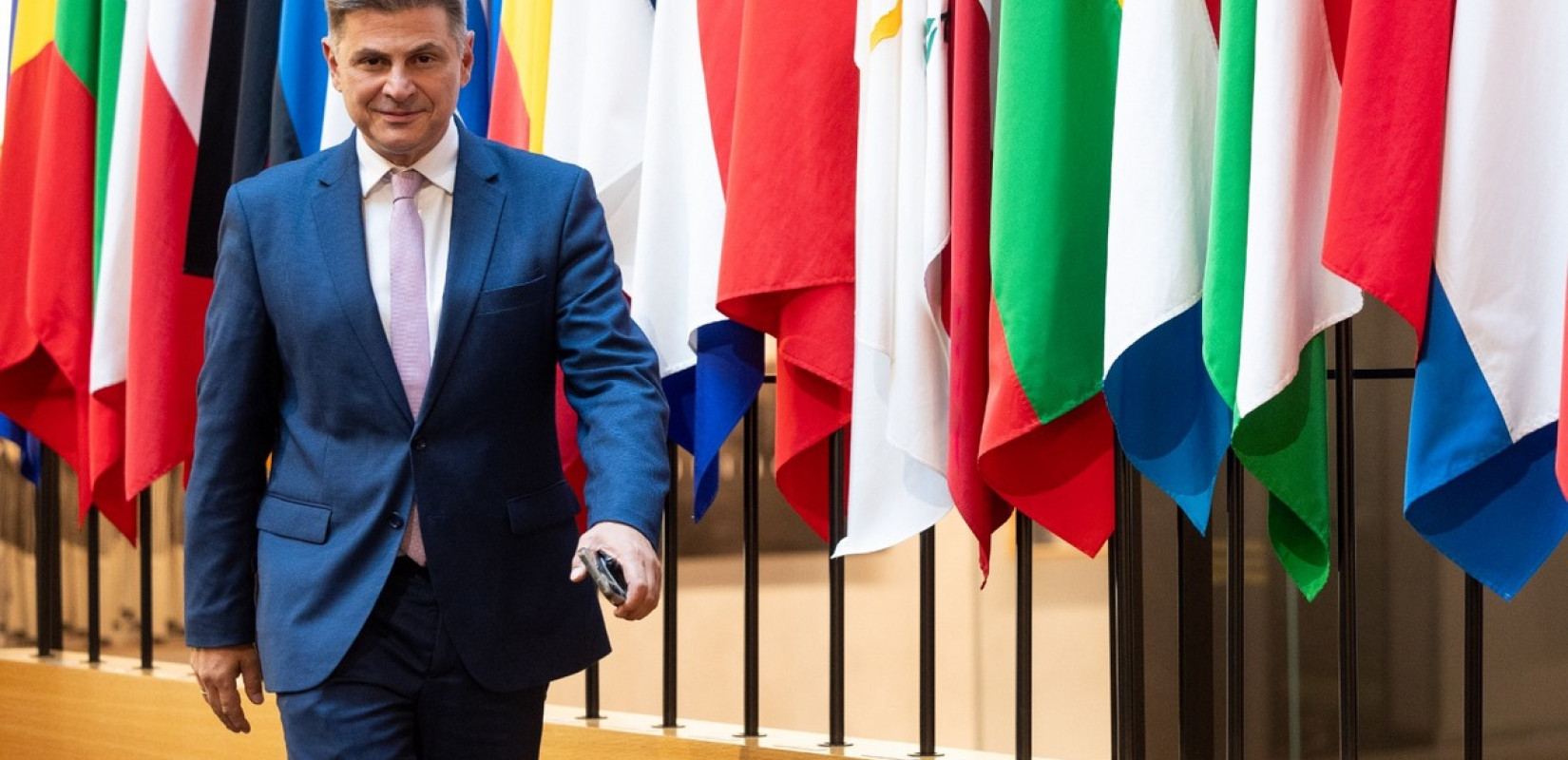 Νικόλας Φαραντούρης στη «ΜτΚ»:  Η σκιά της διαφθοράς πλανάται πάνω από τη χώρα και μειώνει την αξιοπιστία της στο εξωτερικό