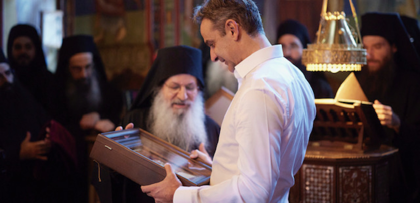 Άγιο Όρος: Συγκίνηση στην υποδοχή Μητσοτάκη στη Μονή Σίμωνος Πέτρας