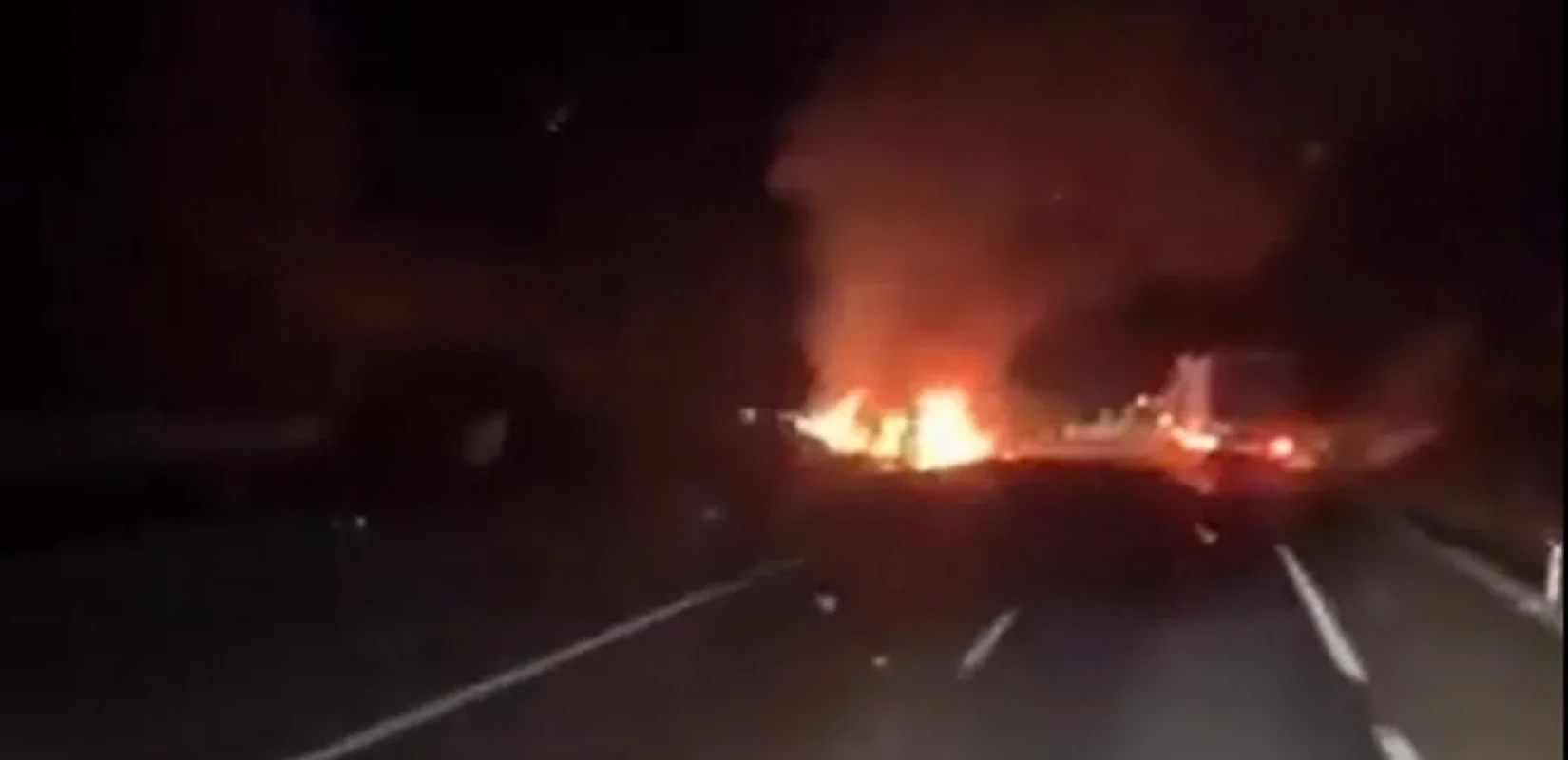 Σκληρές εικόνες: Η Λαμποργκίνι του Ντιόγκο Ζότα τυλιγμένη στις φλόγες (βίντεο)