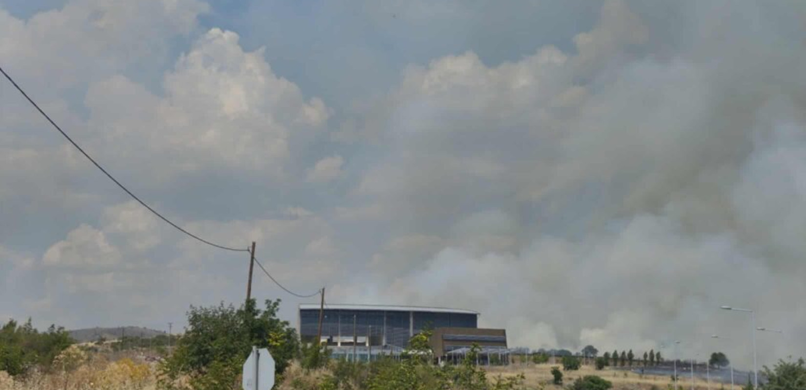 Κοζάνη: Υπό μερικό έλεγχο η φωτιά στην περιοχή Άργιλος - Εκκενώθηκε το Πανεπιστήμιο (βίντεο)