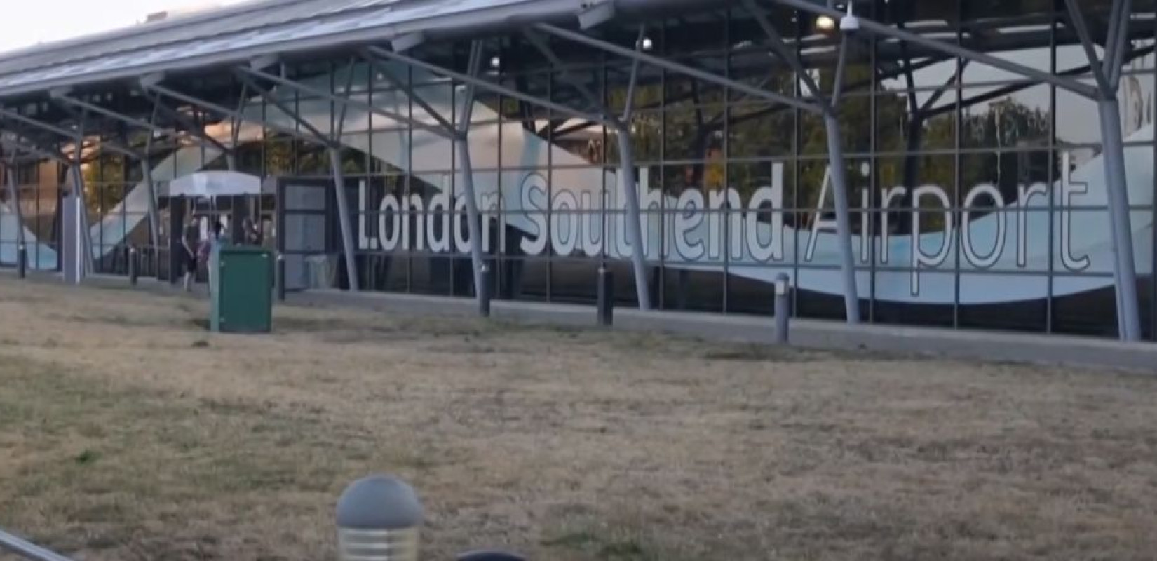 Συνετρίβη αεροπλάνο στο Σάουθεντ του Λονδίνου - 4 νεκροί (βίντεο)